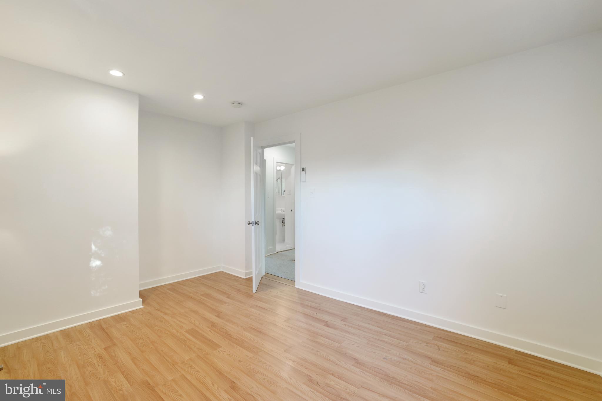 GARRETT FOREST - Residential