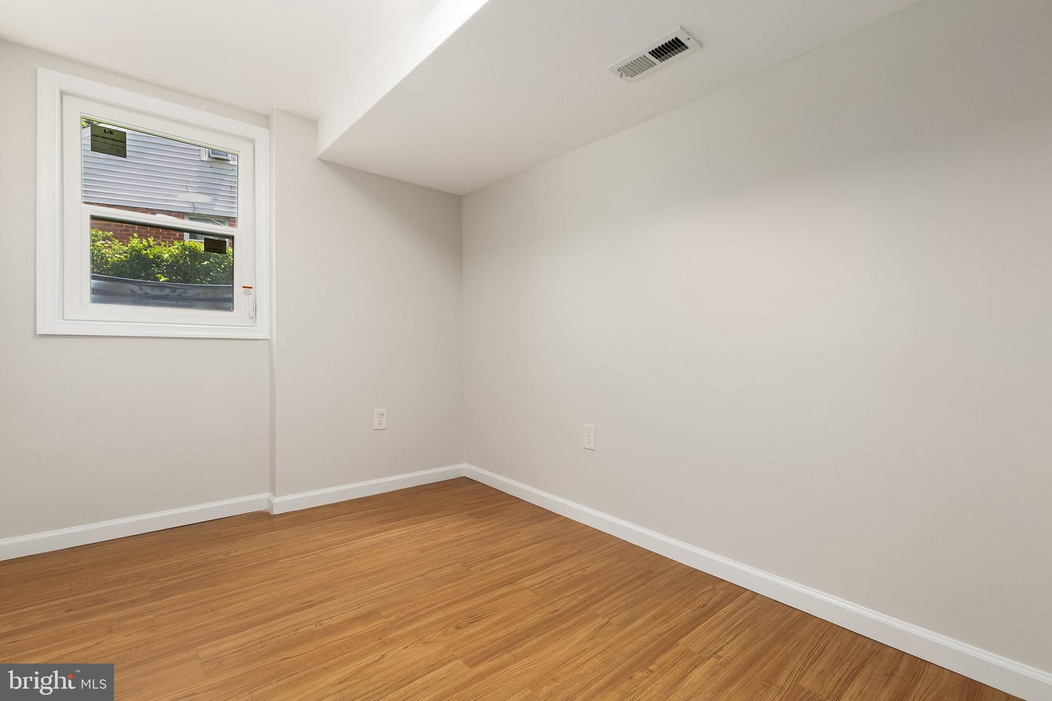 NORTHWOOD KNOLLS - Residential