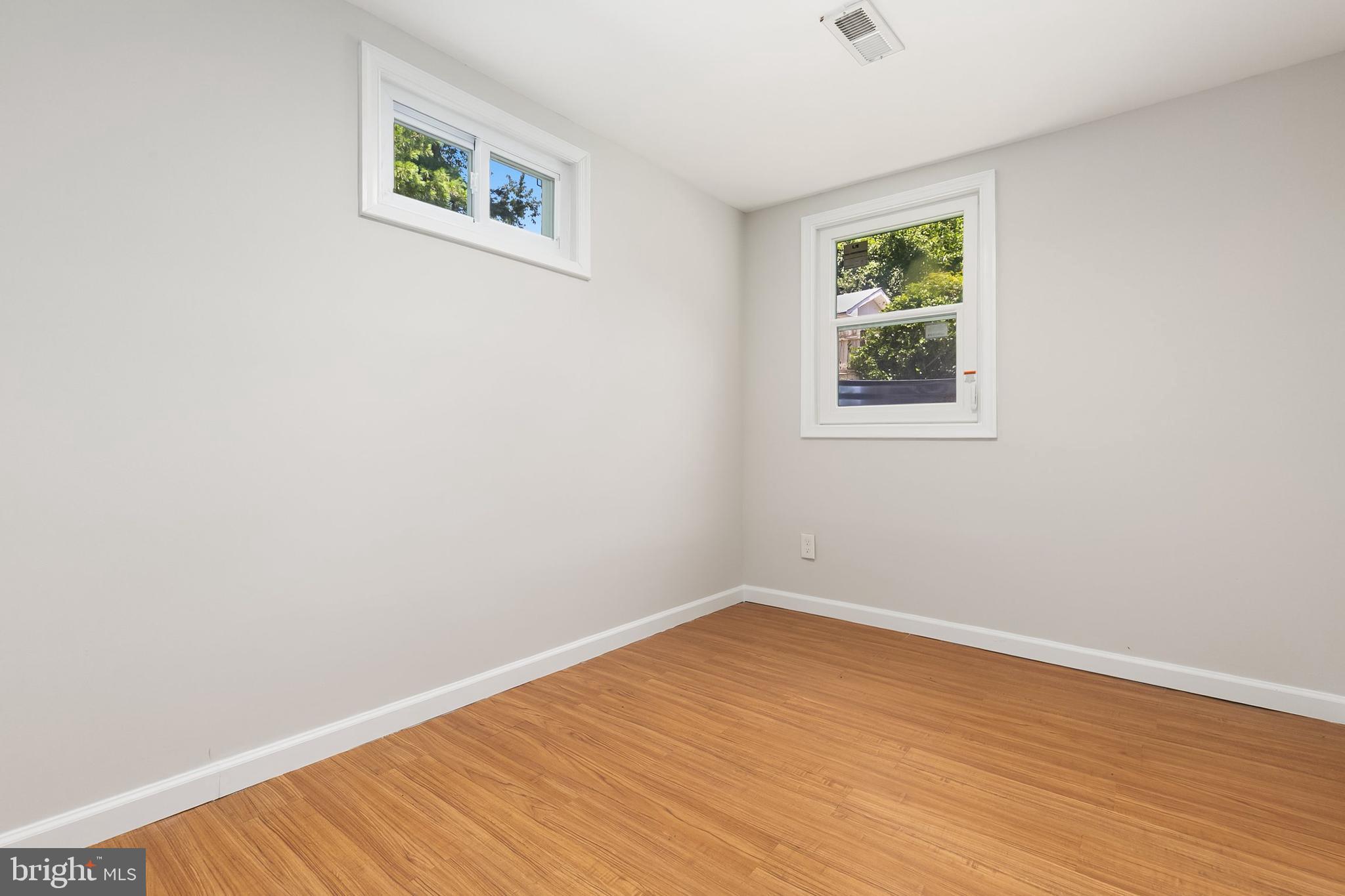 NORTHWOOD KNOLLS - Residential