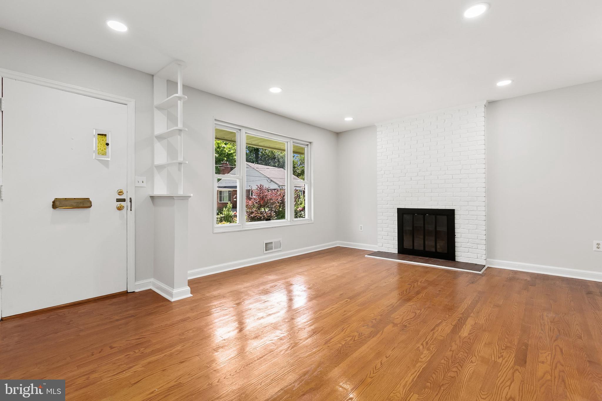 NORTHWOOD KNOLLS - Residential