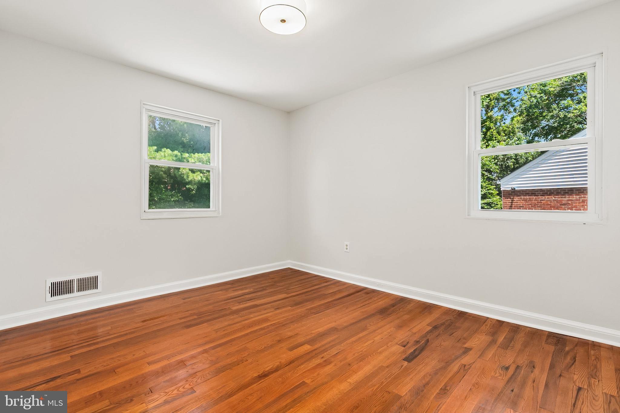 NORTHWOOD KNOLLS - Residential