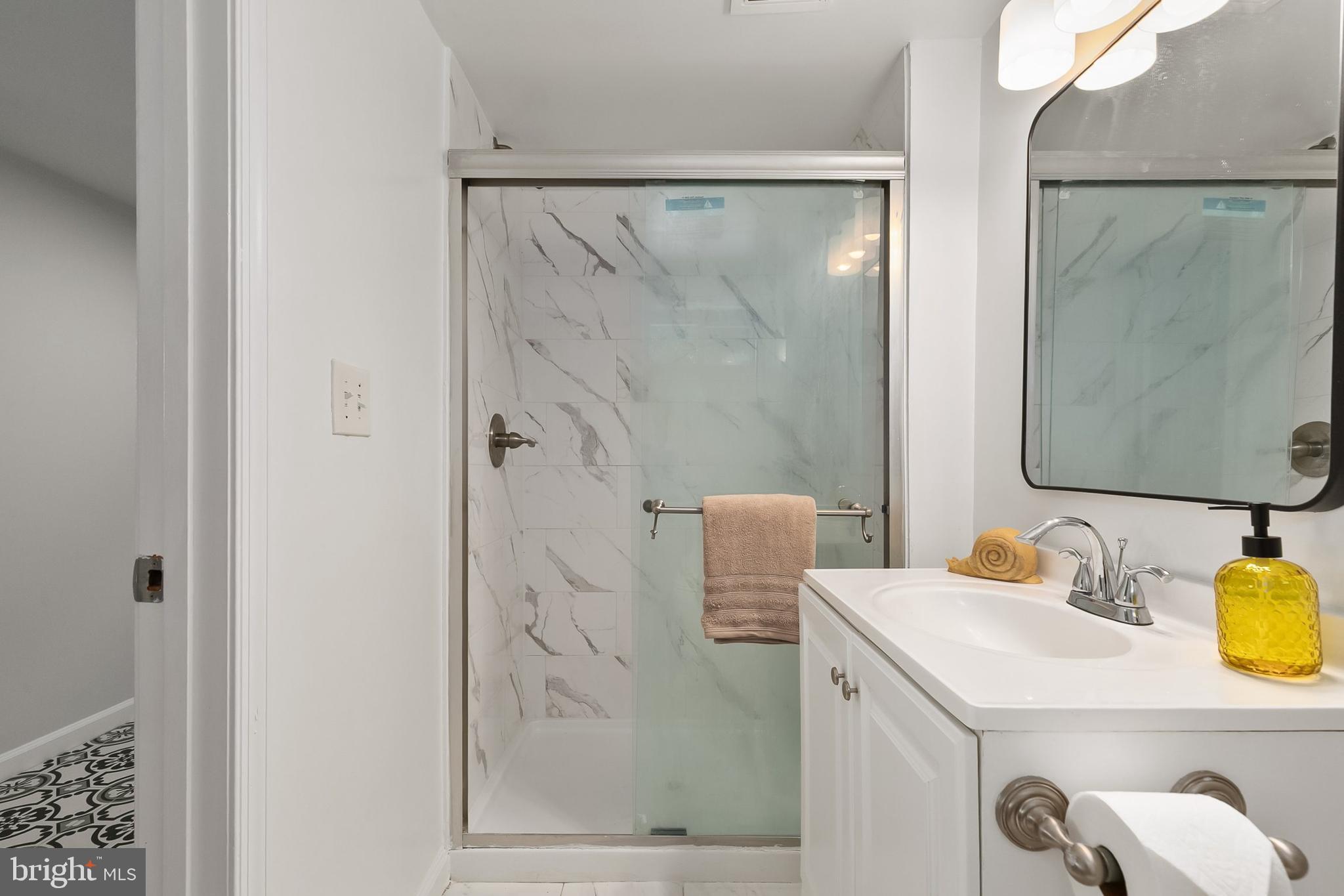 NORTHWOOD KNOLLS - Residential