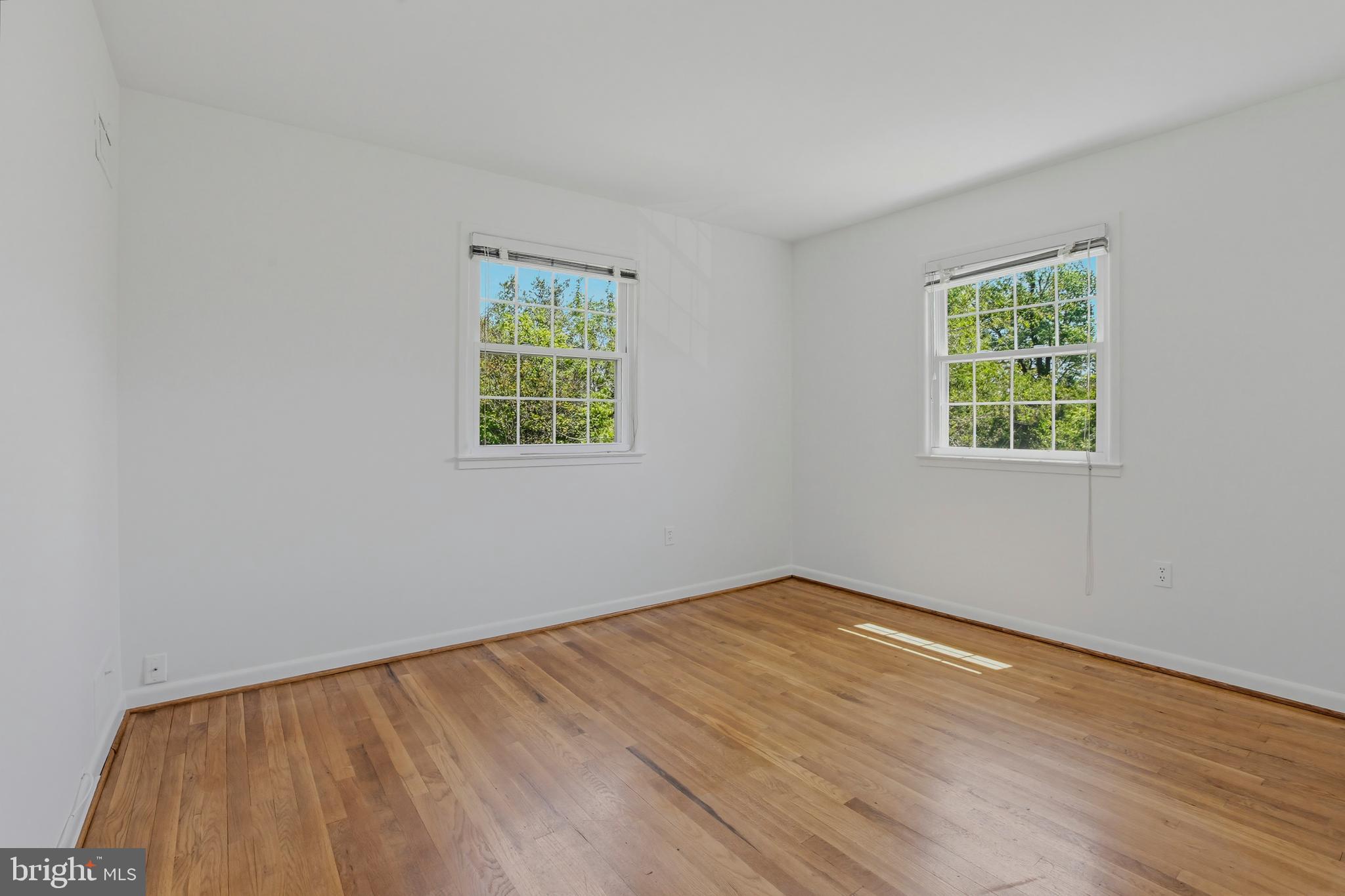 FOXHALL - Residential