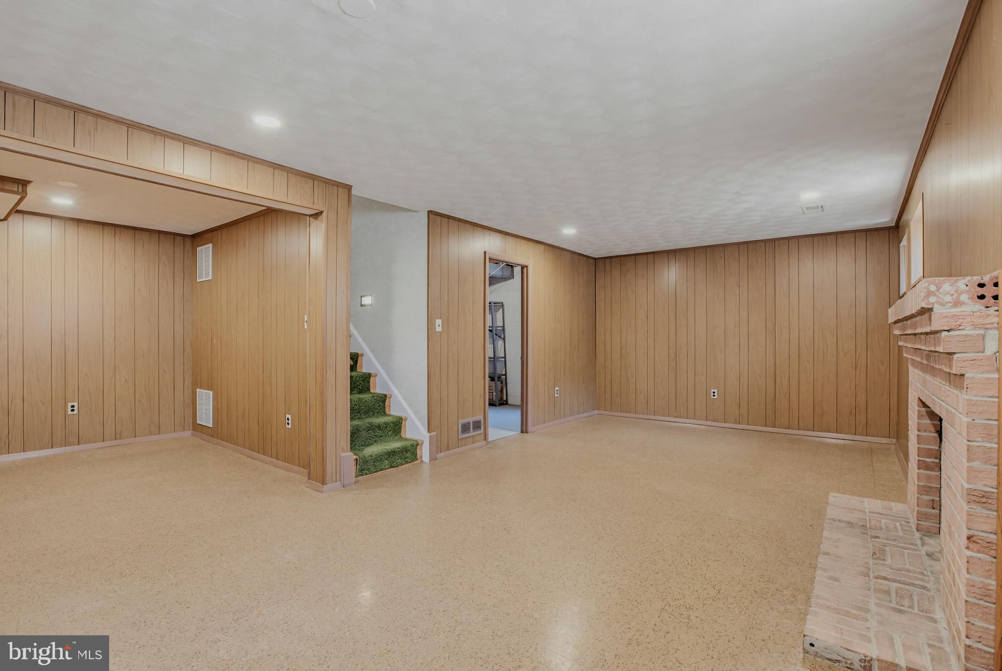 FOXHALL - Residential
