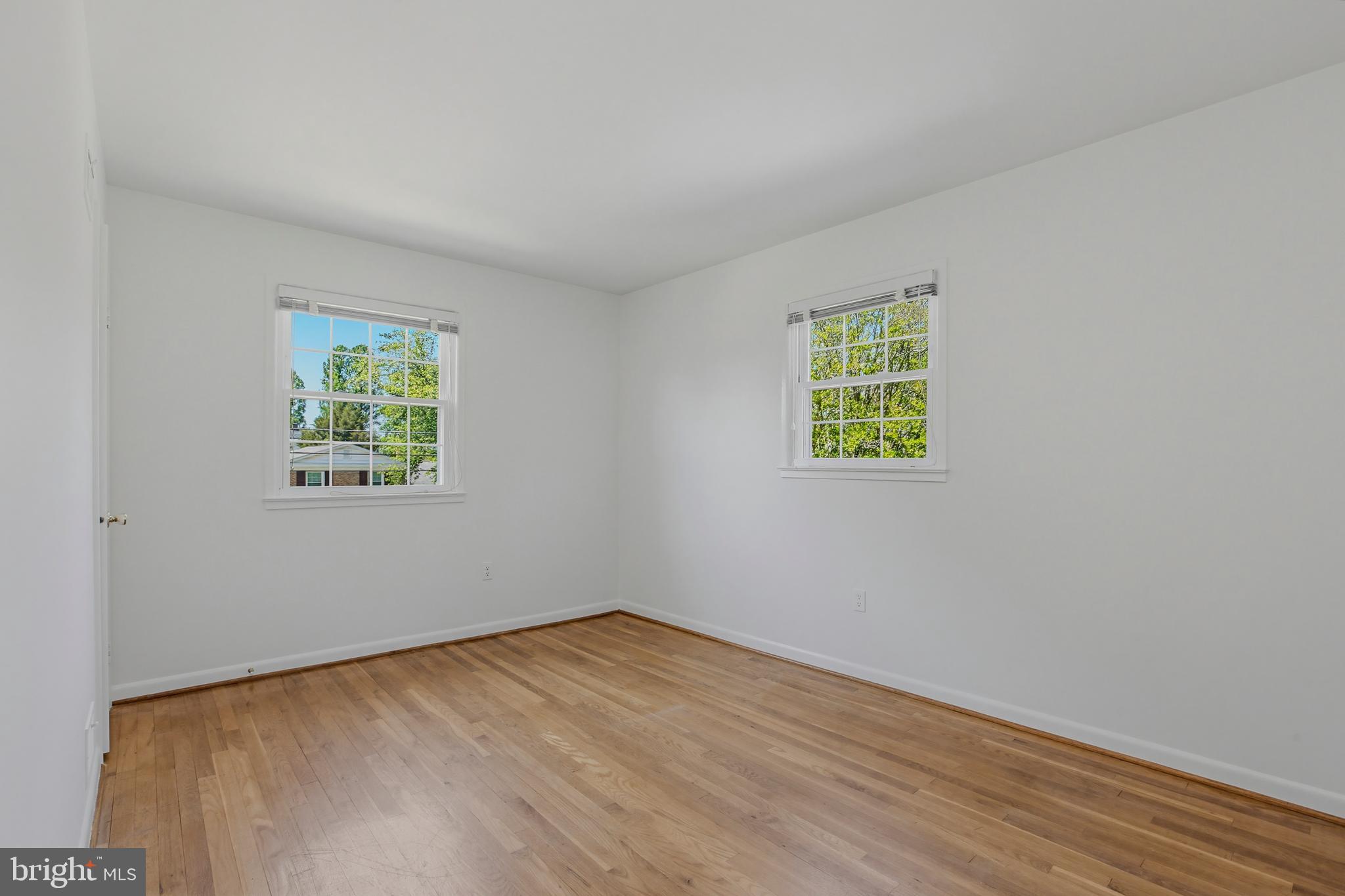 FOXHALL - Residential