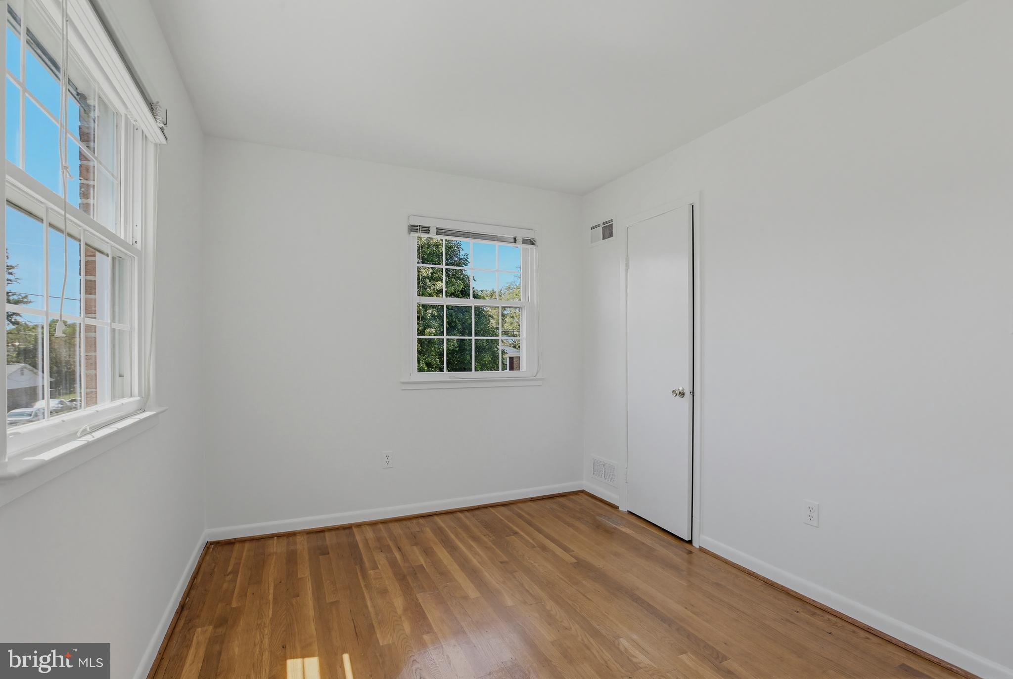 FOXHALL - Residential