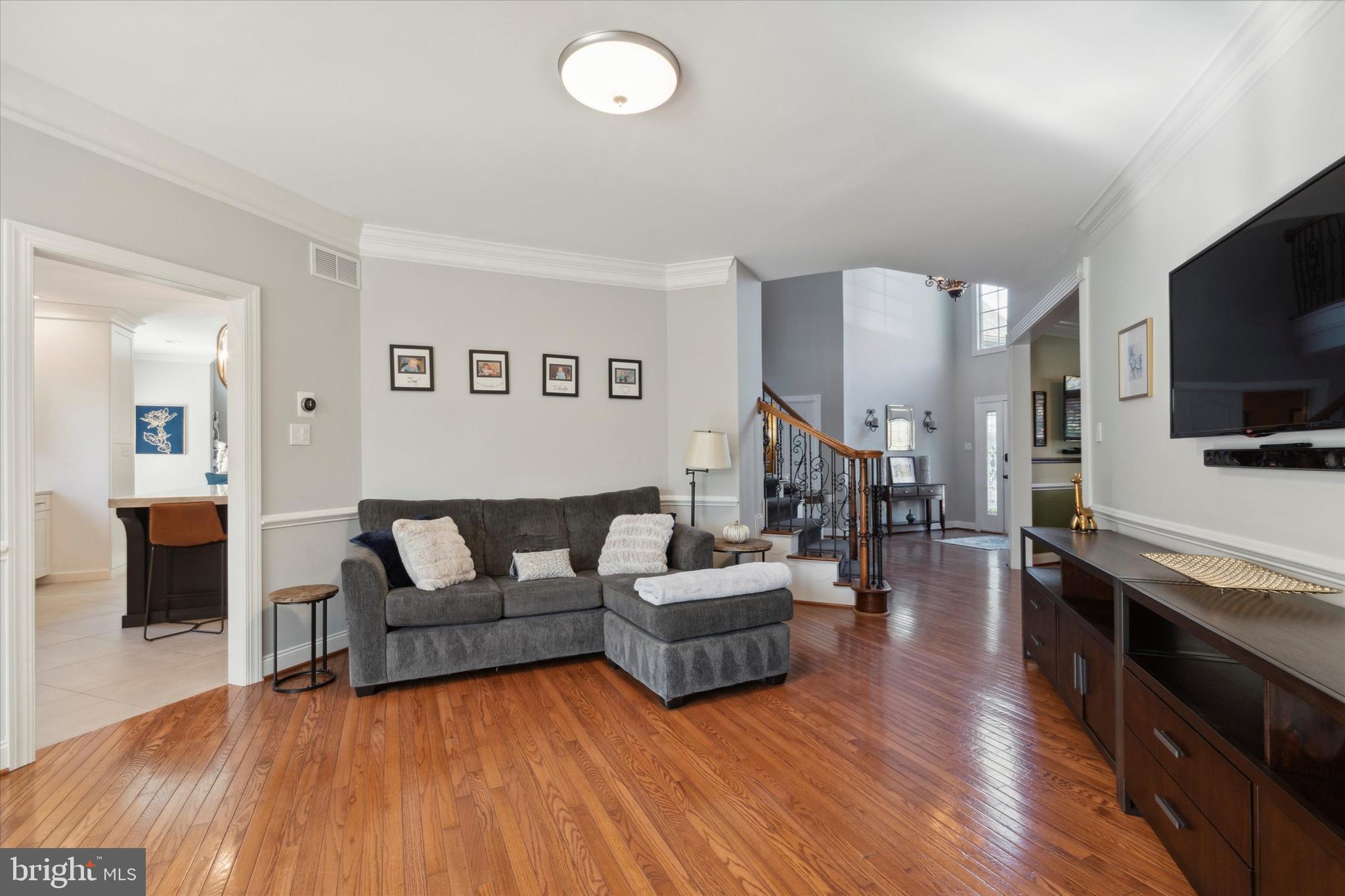 RIVERCREST - Residential