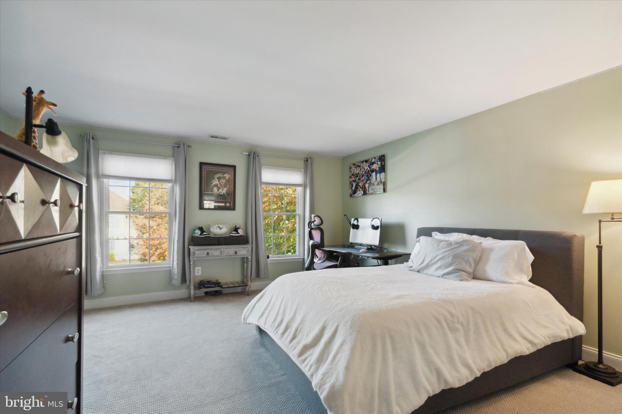 RIVERCREST - Residential