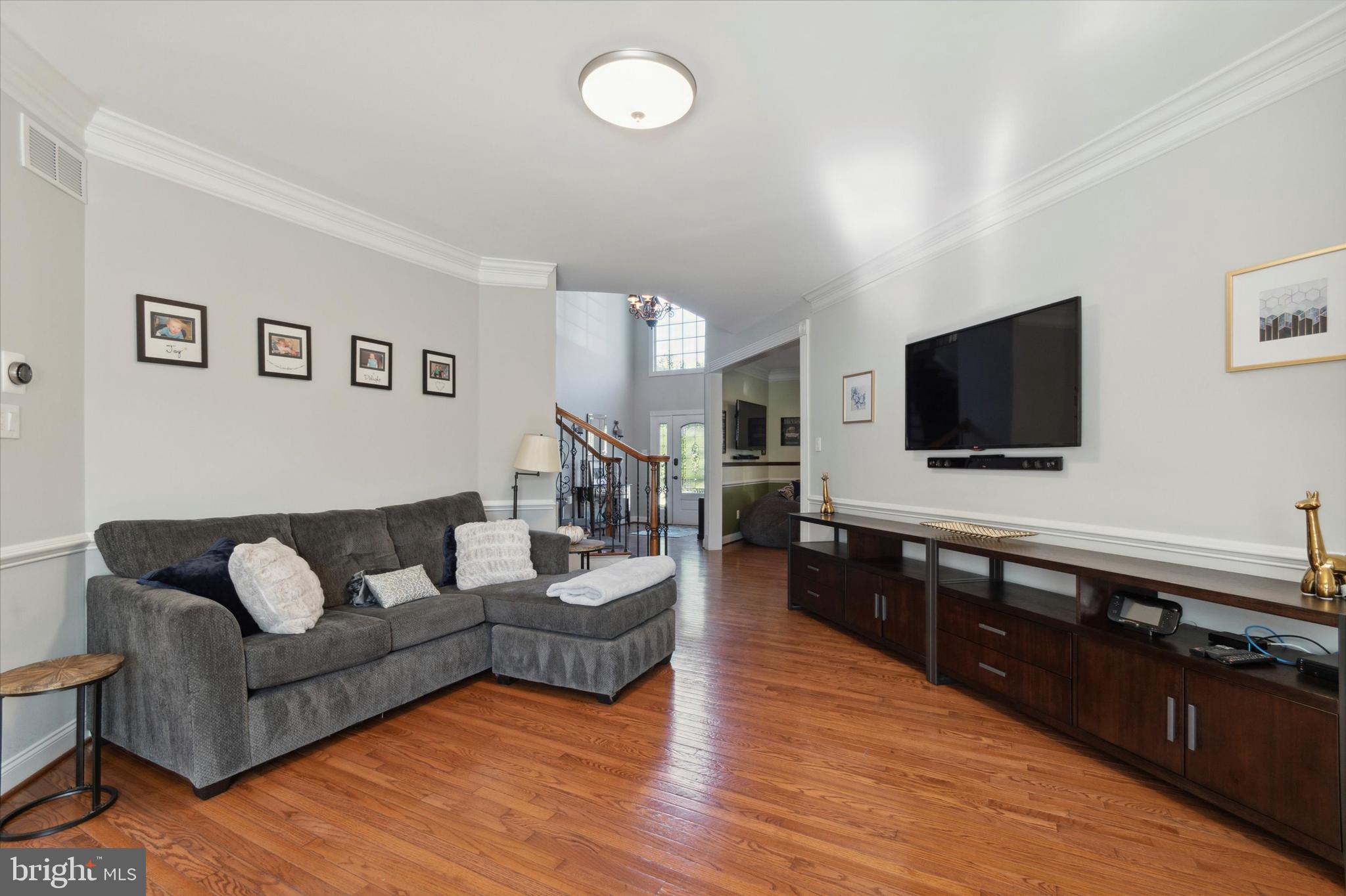 RIVERCREST - Residential