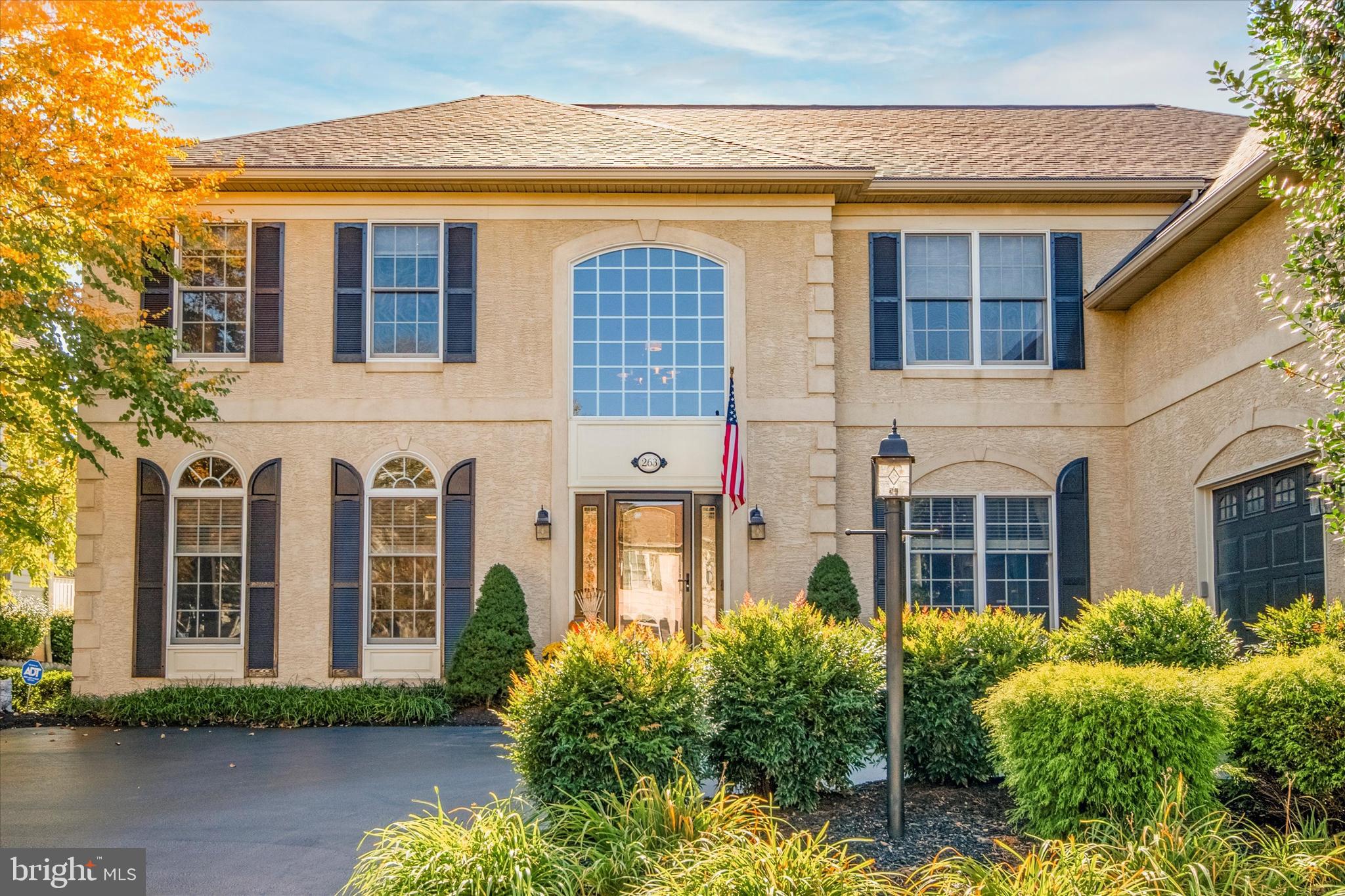 RIVERCREST - Residential