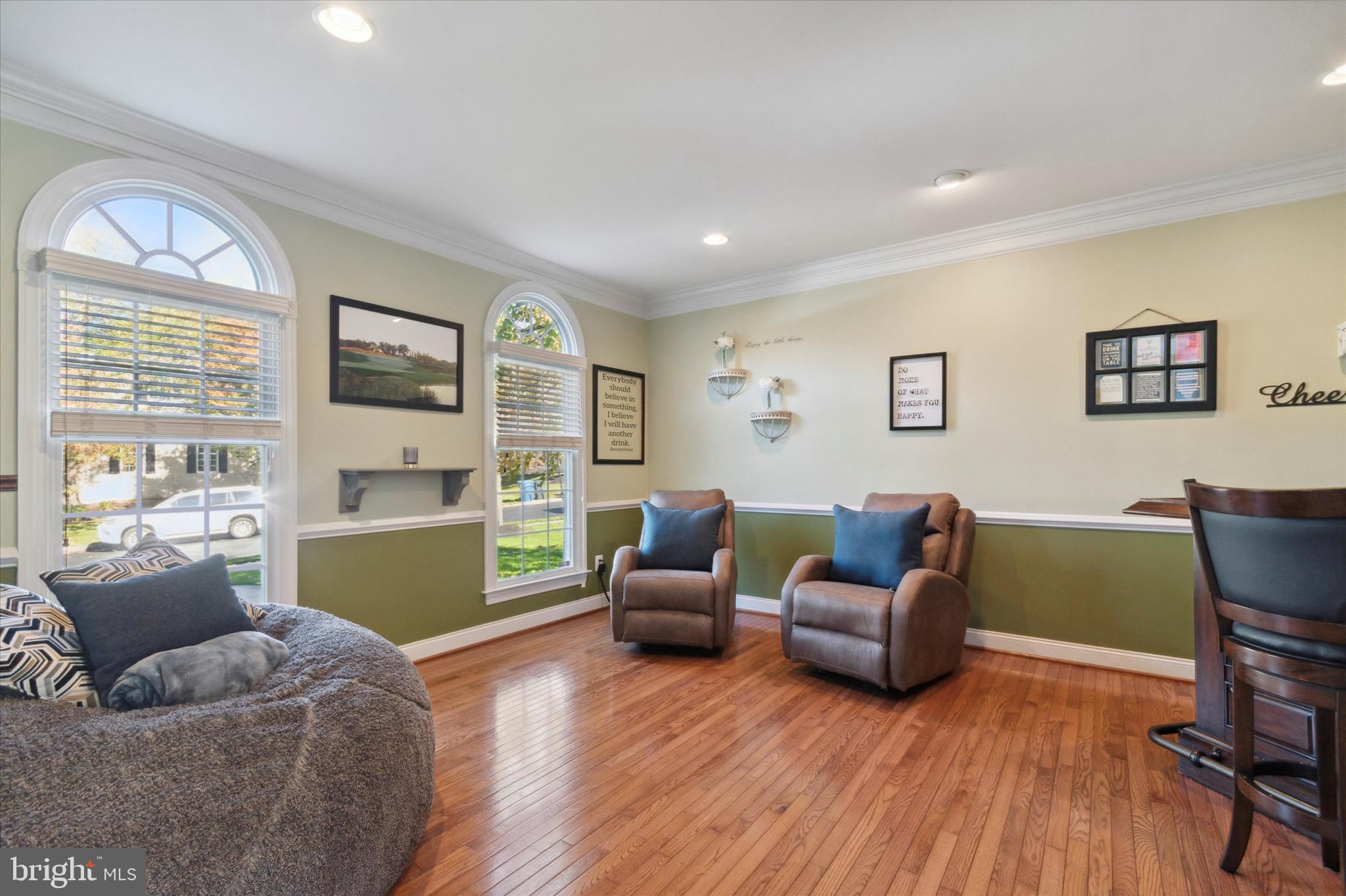 RIVERCREST - Residential