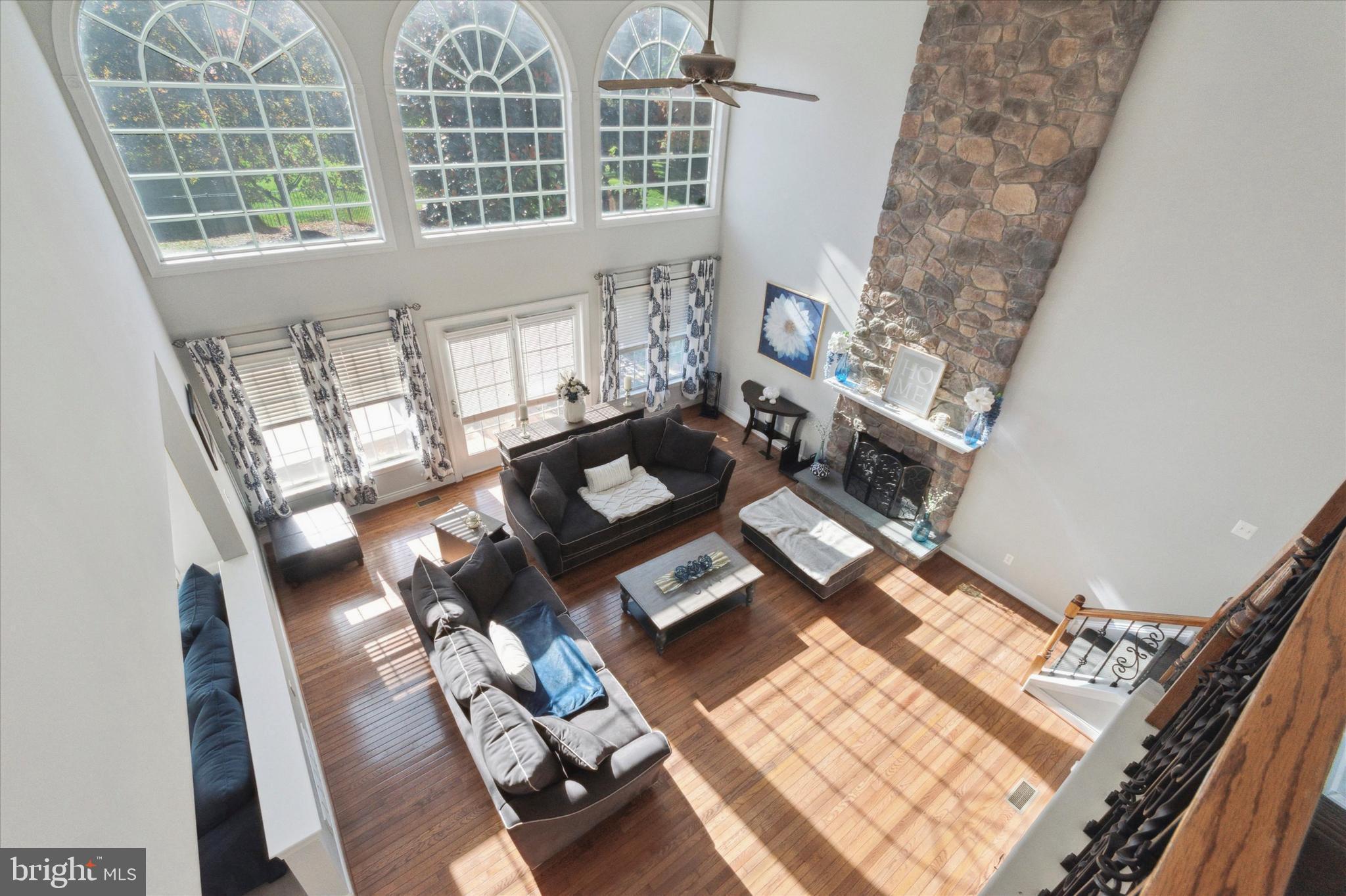 RIVERCREST - Residential