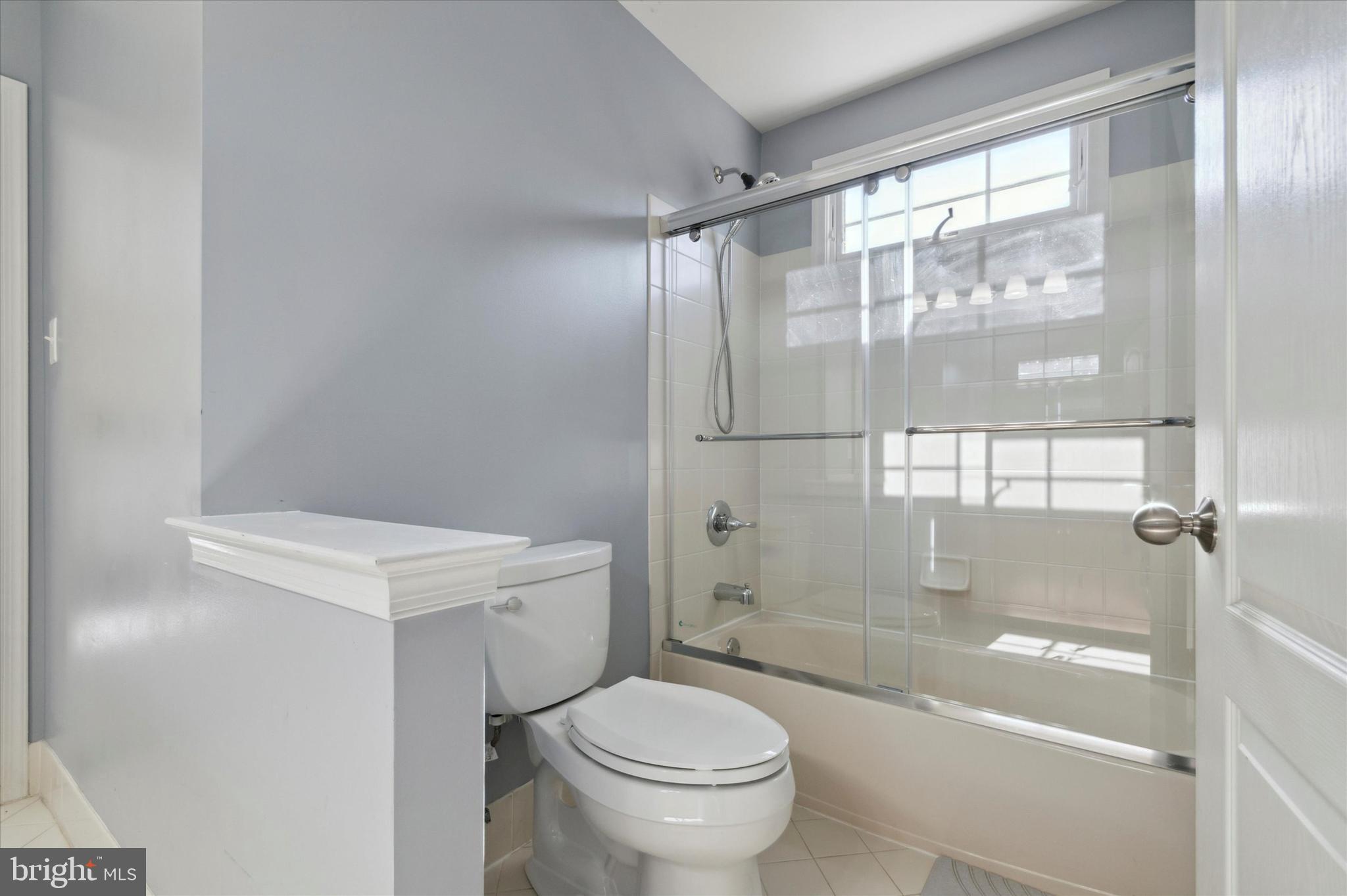 RIVERCREST - Residential