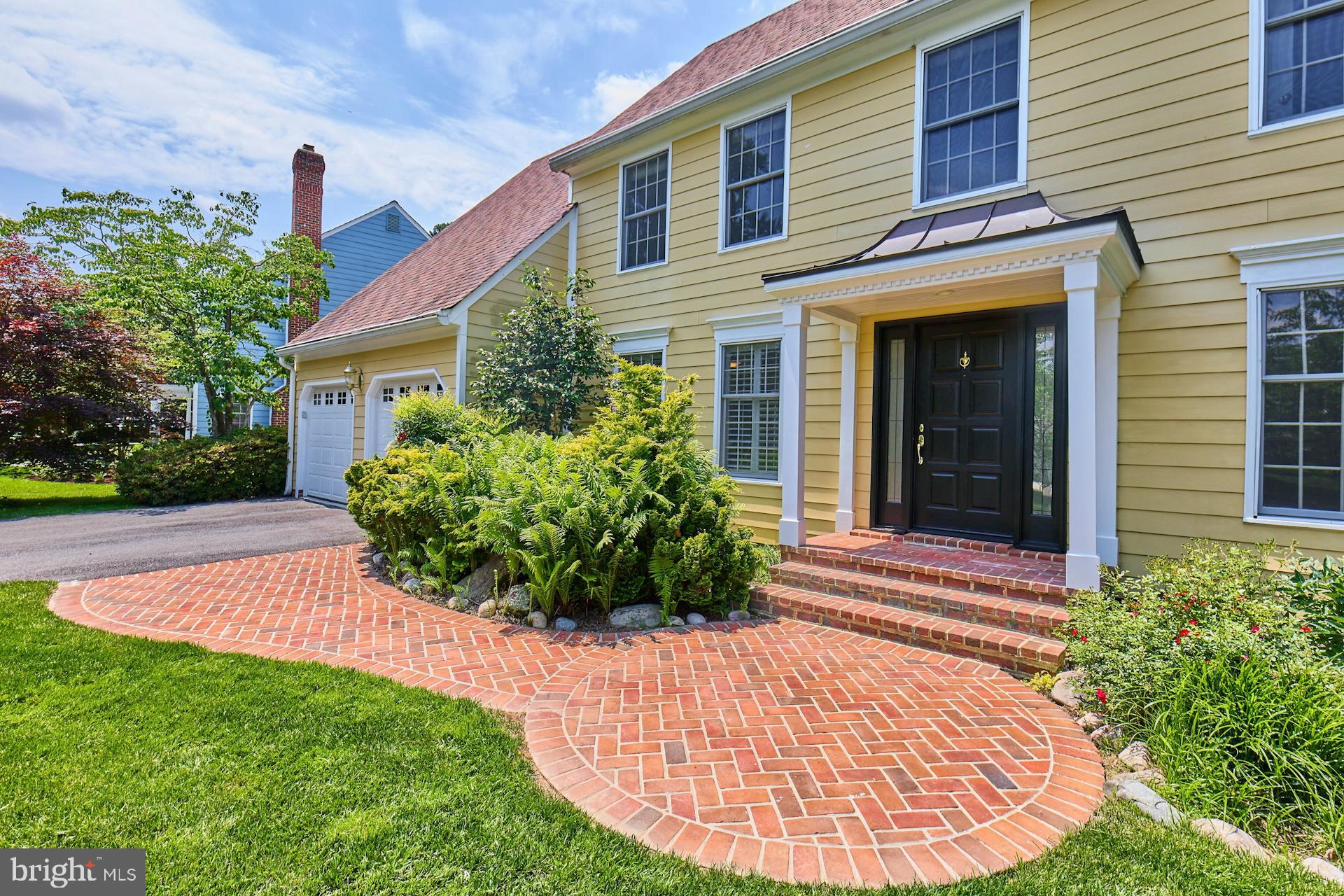 CHAIN BRIDGE SQUARE - Residential Lease