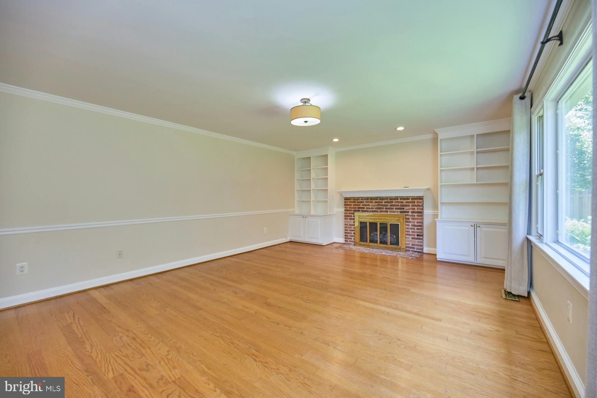 CHAIN BRIDGE SQUARE - Residential Lease