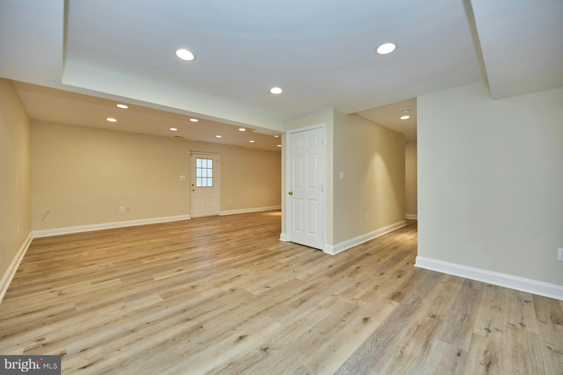 CHAIN BRIDGE SQUARE - Residential Lease