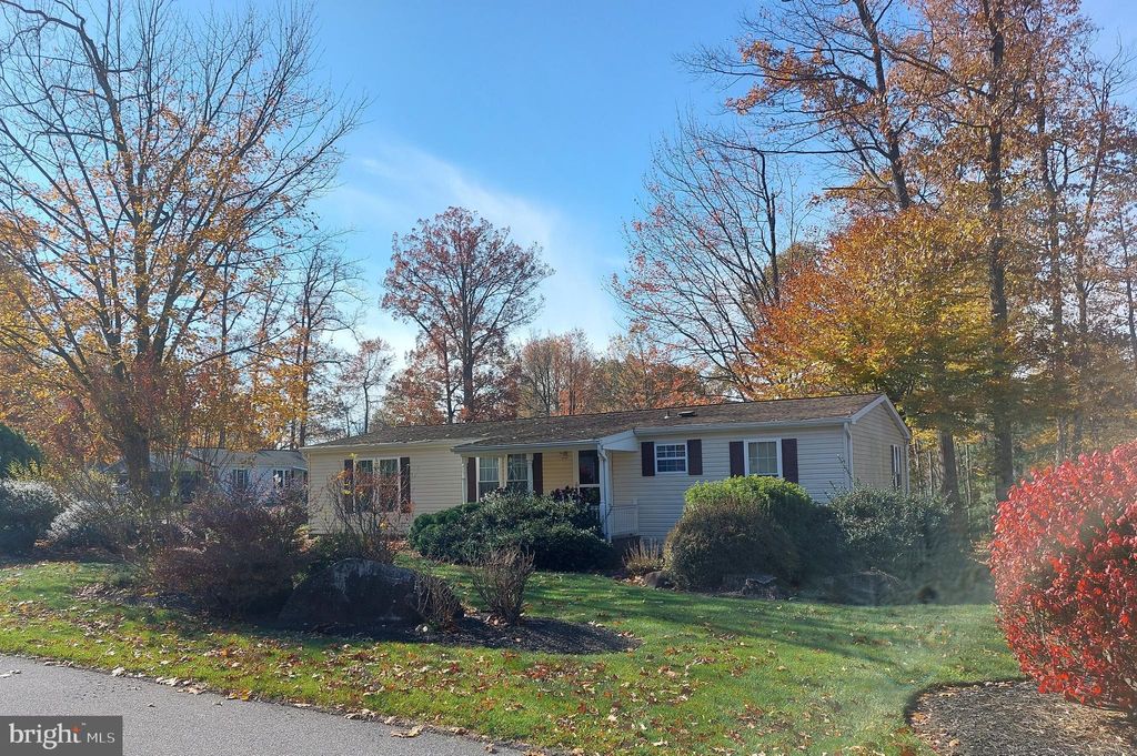 Photo of 45 Aspen Dr, MANHEIM, PA 17545 (MLS # PALN2023548)