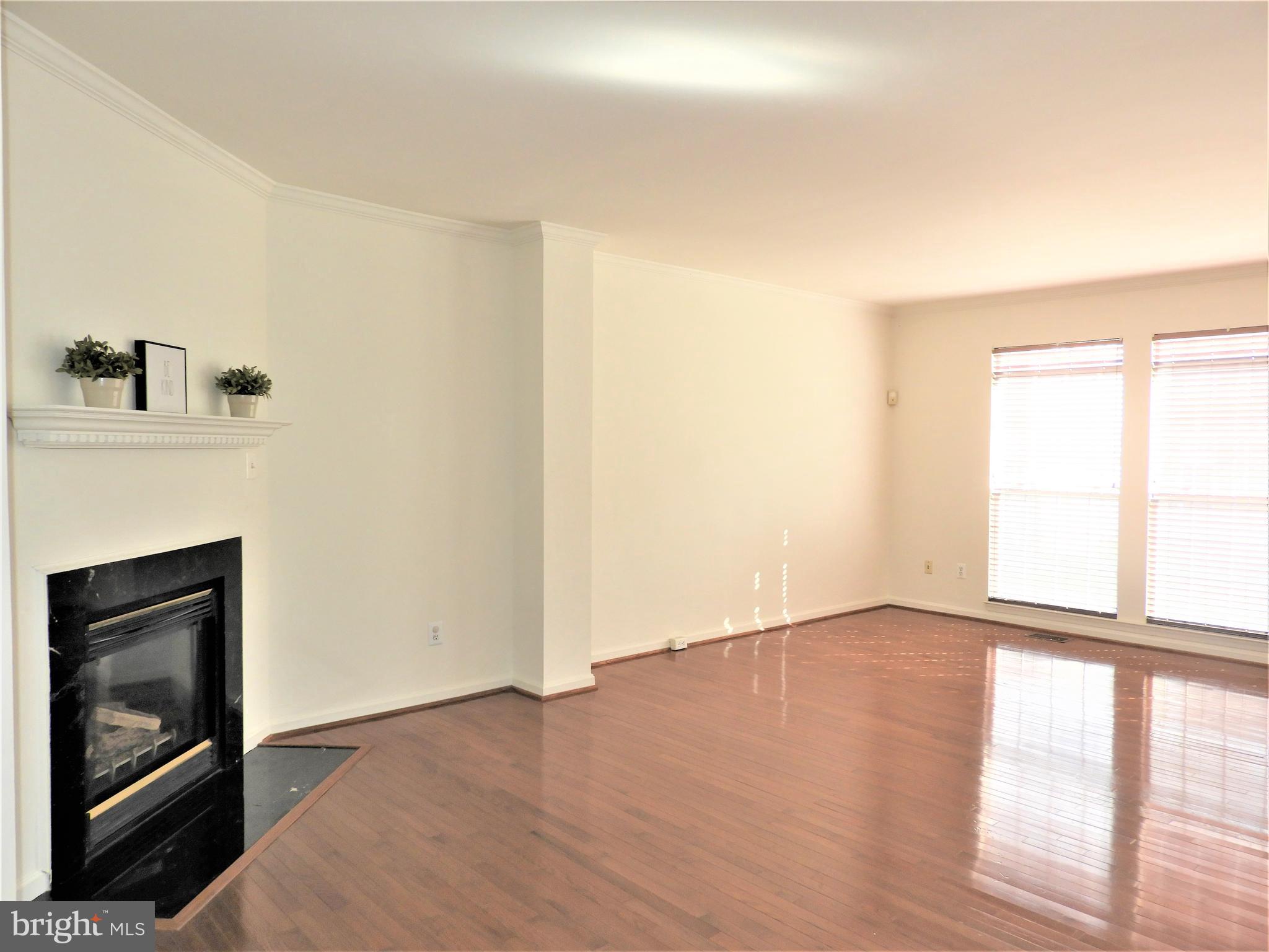 WINDSOR MEWS - Residential Lease