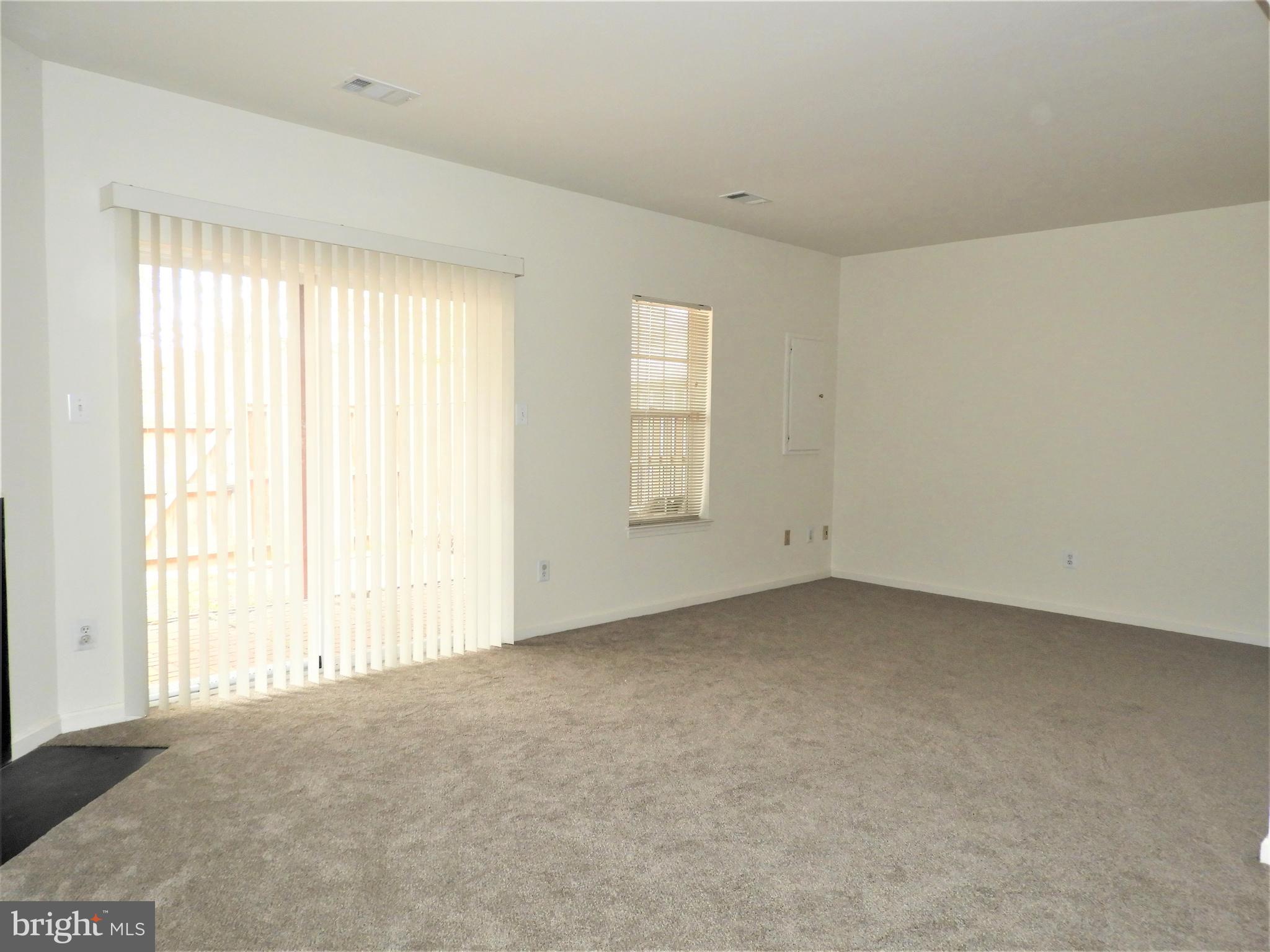 WINDSOR MEWS - Residential Lease