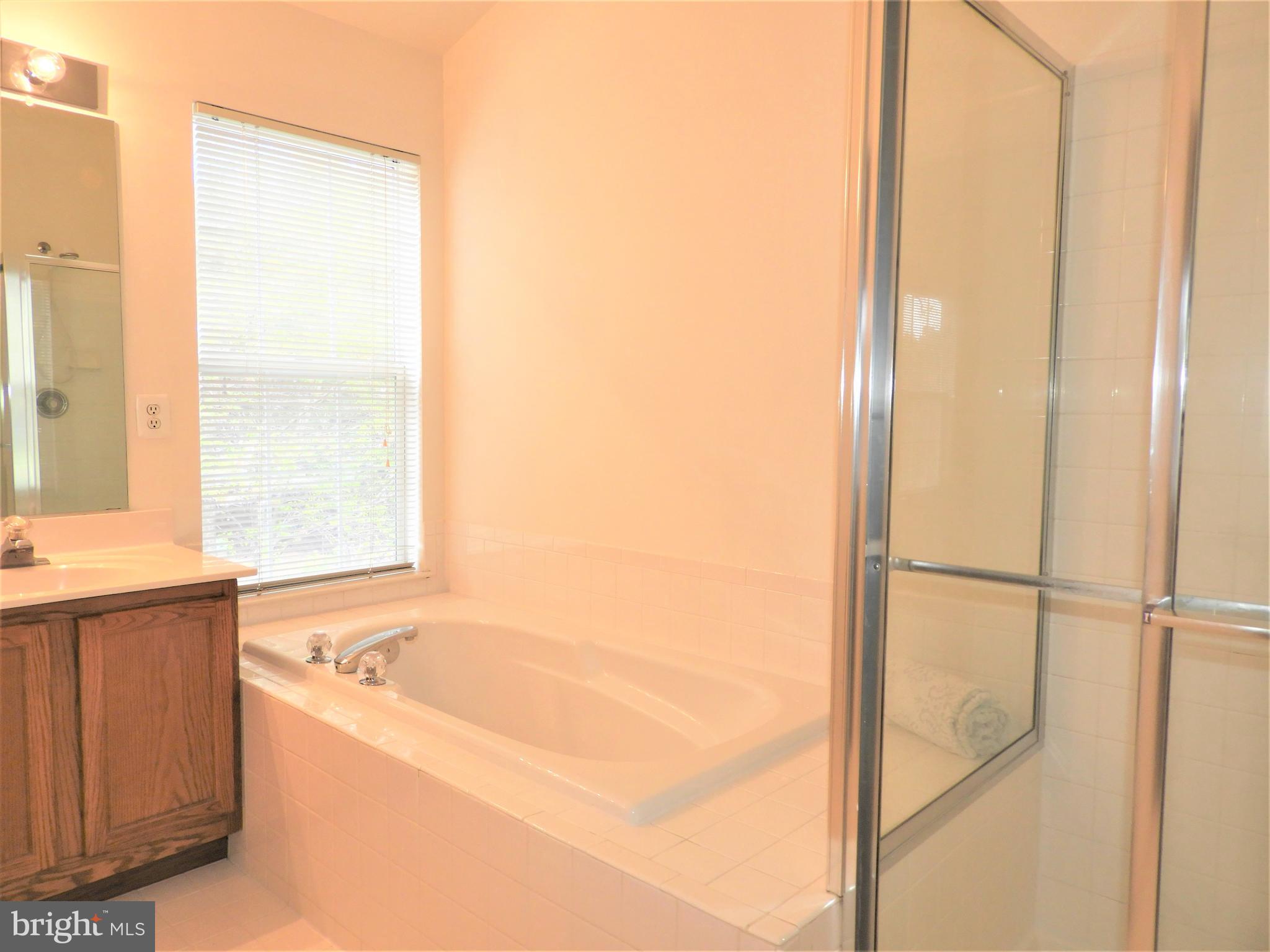 WINDSOR MEWS - Residential Lease