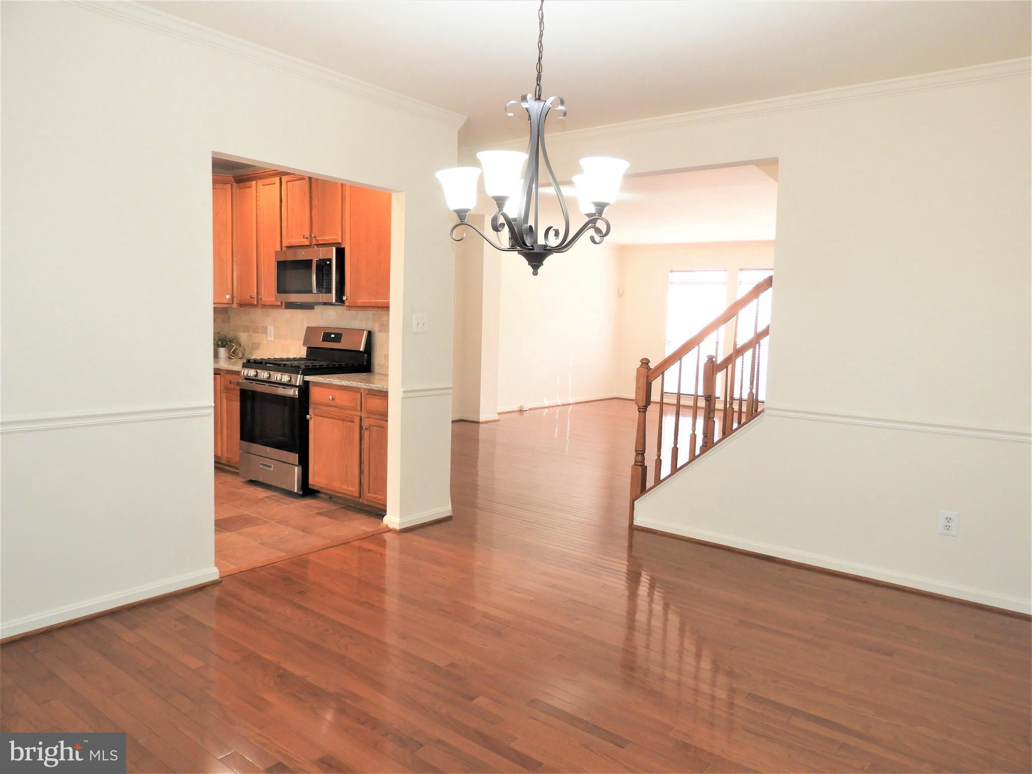 WINDSOR MEWS - Residential Lease