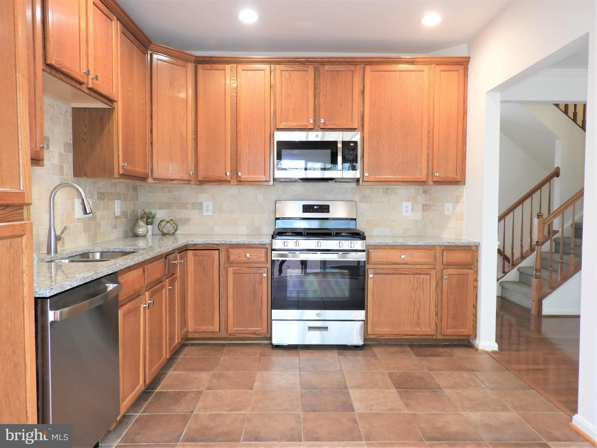 WINDSOR MEWS - Residential Lease