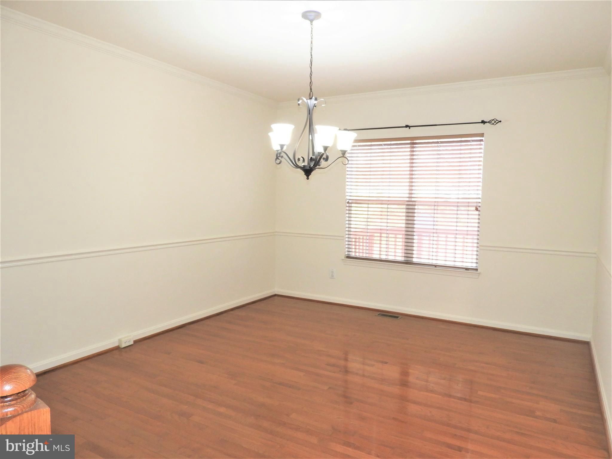 WINDSOR MEWS - Residential Lease