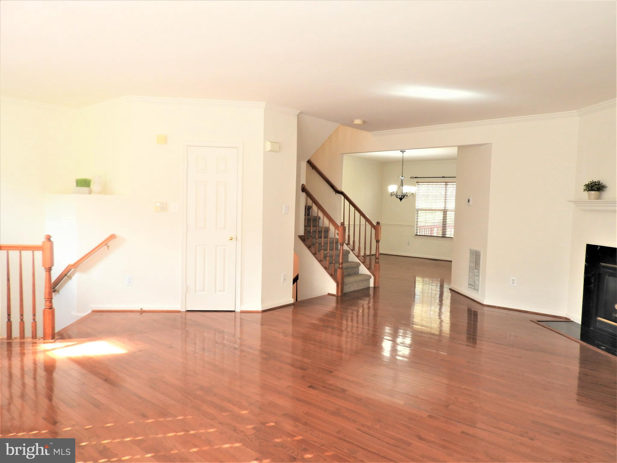 WINDSOR MEWS - Residential Lease