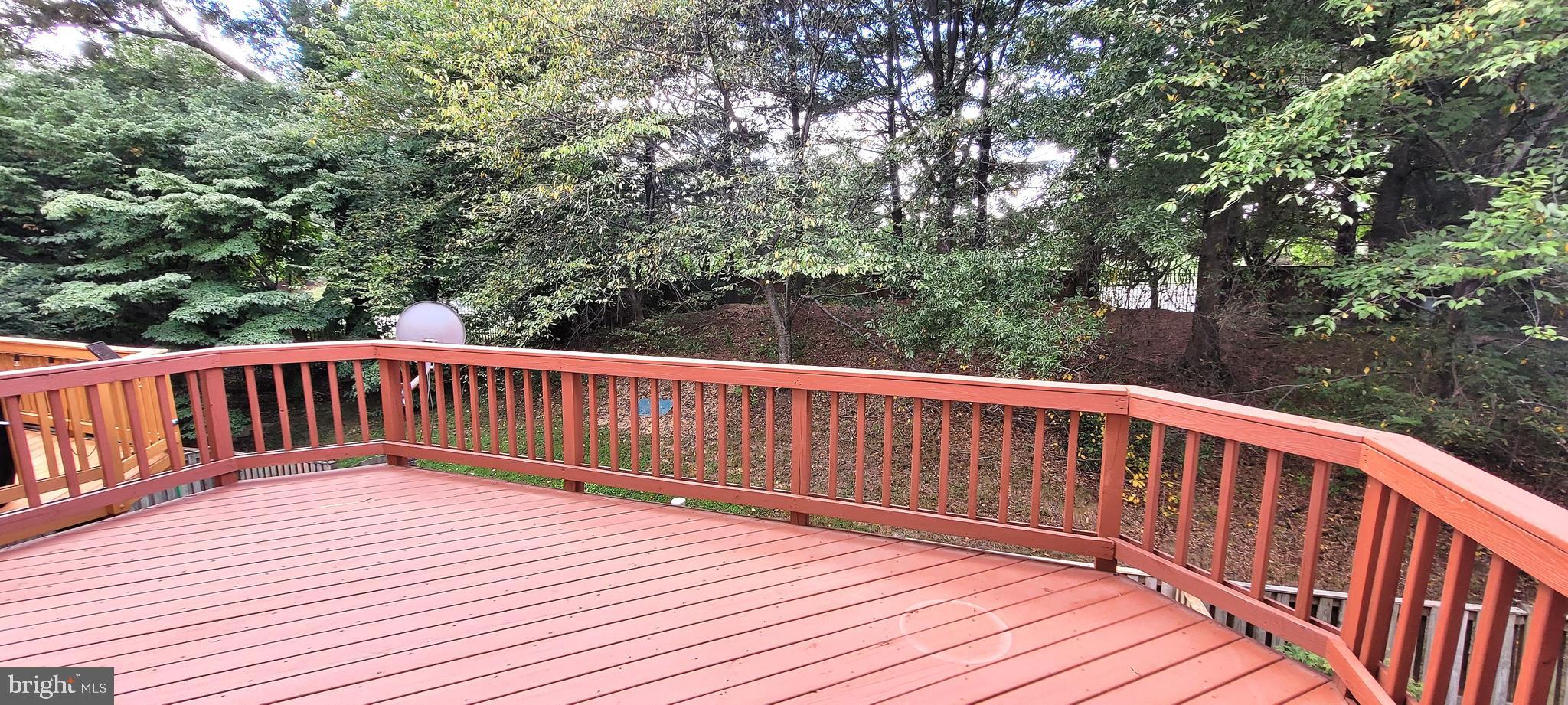 WINDSOR MEWS - Residential Lease