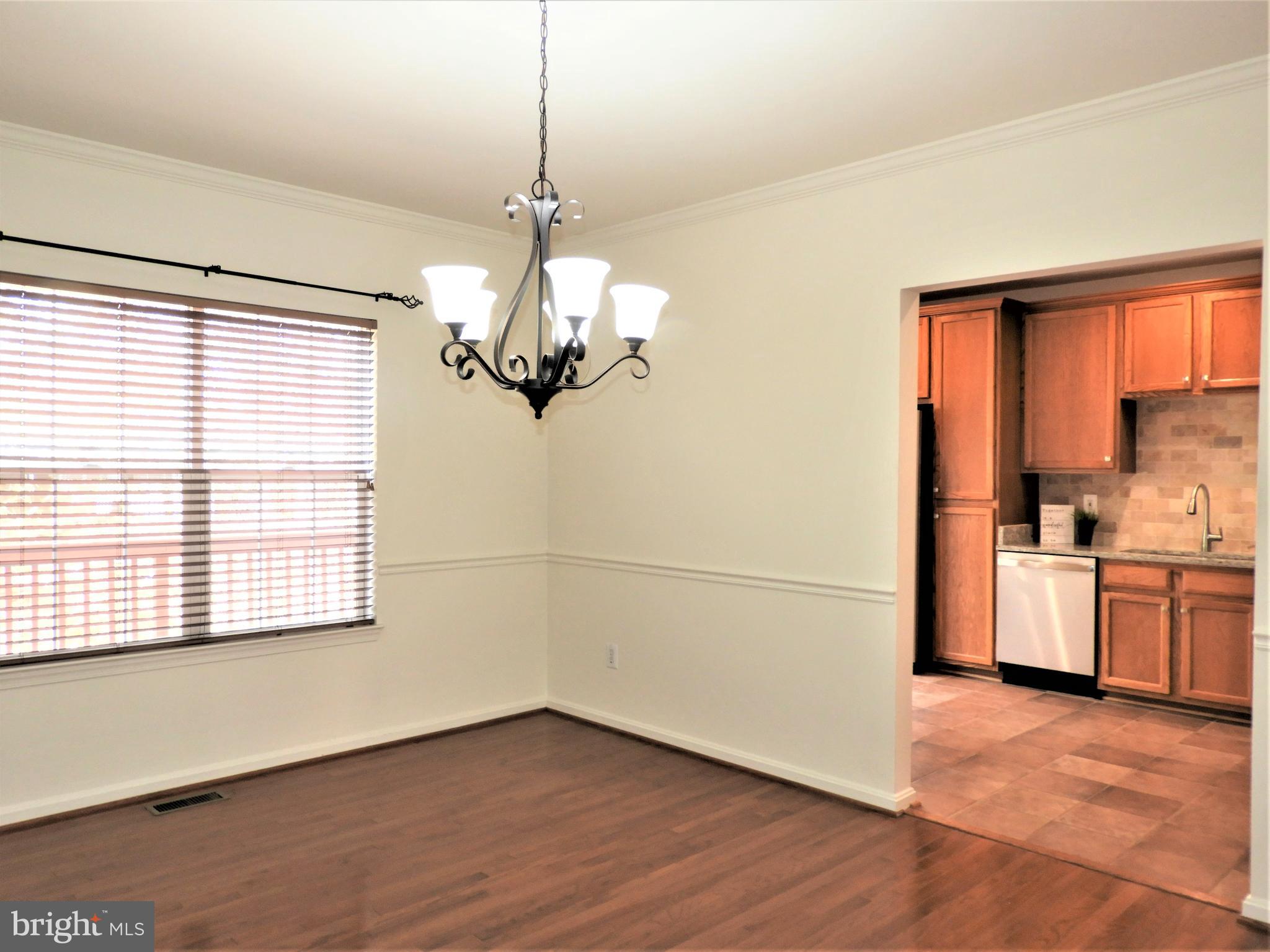 WINDSOR MEWS - Residential Lease