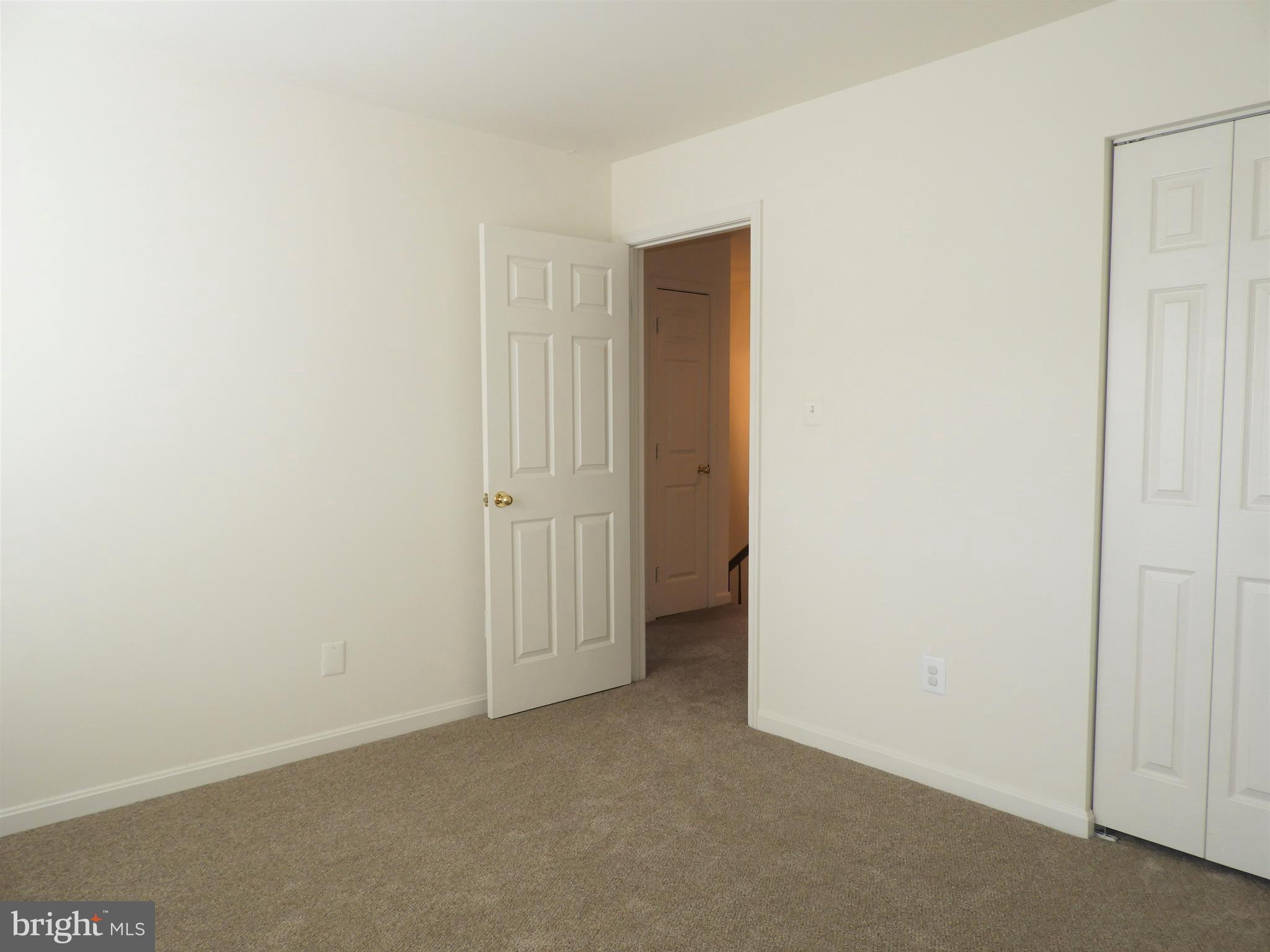 WINDSOR MEWS - Residential Lease