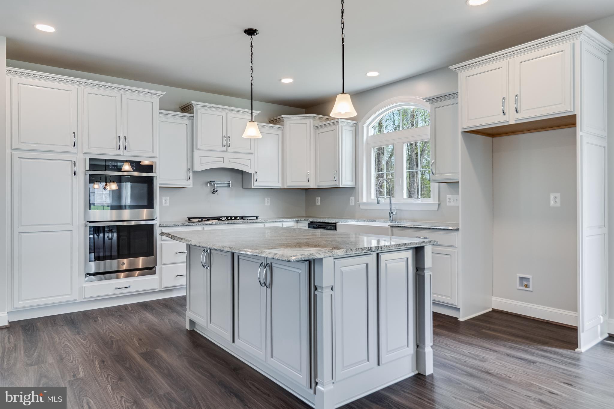 OAKWOOD ESTATES - Residential