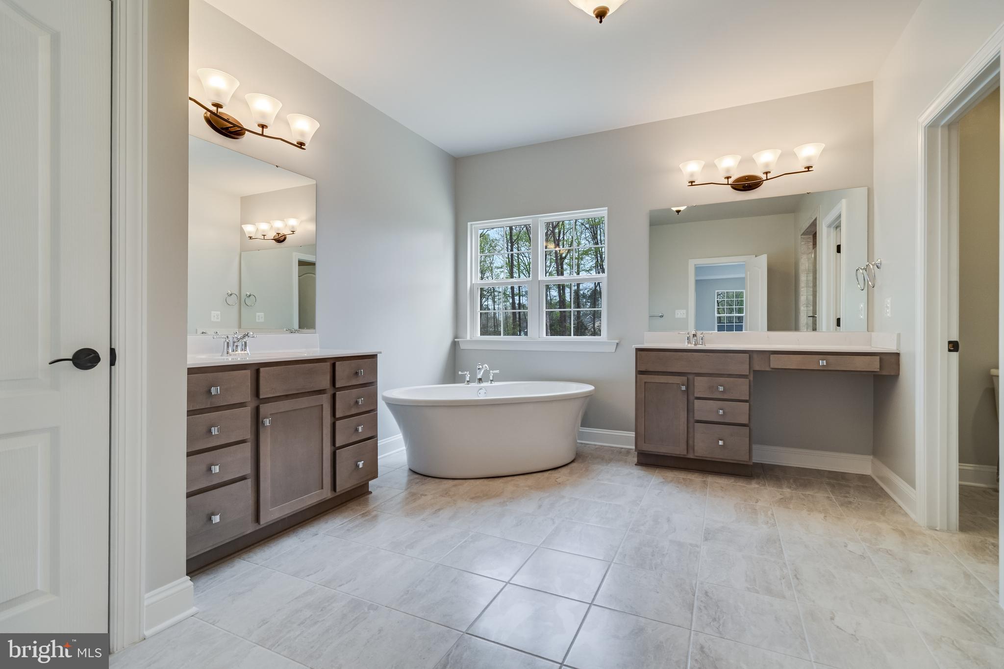 OAKWOOD ESTATES - Residential