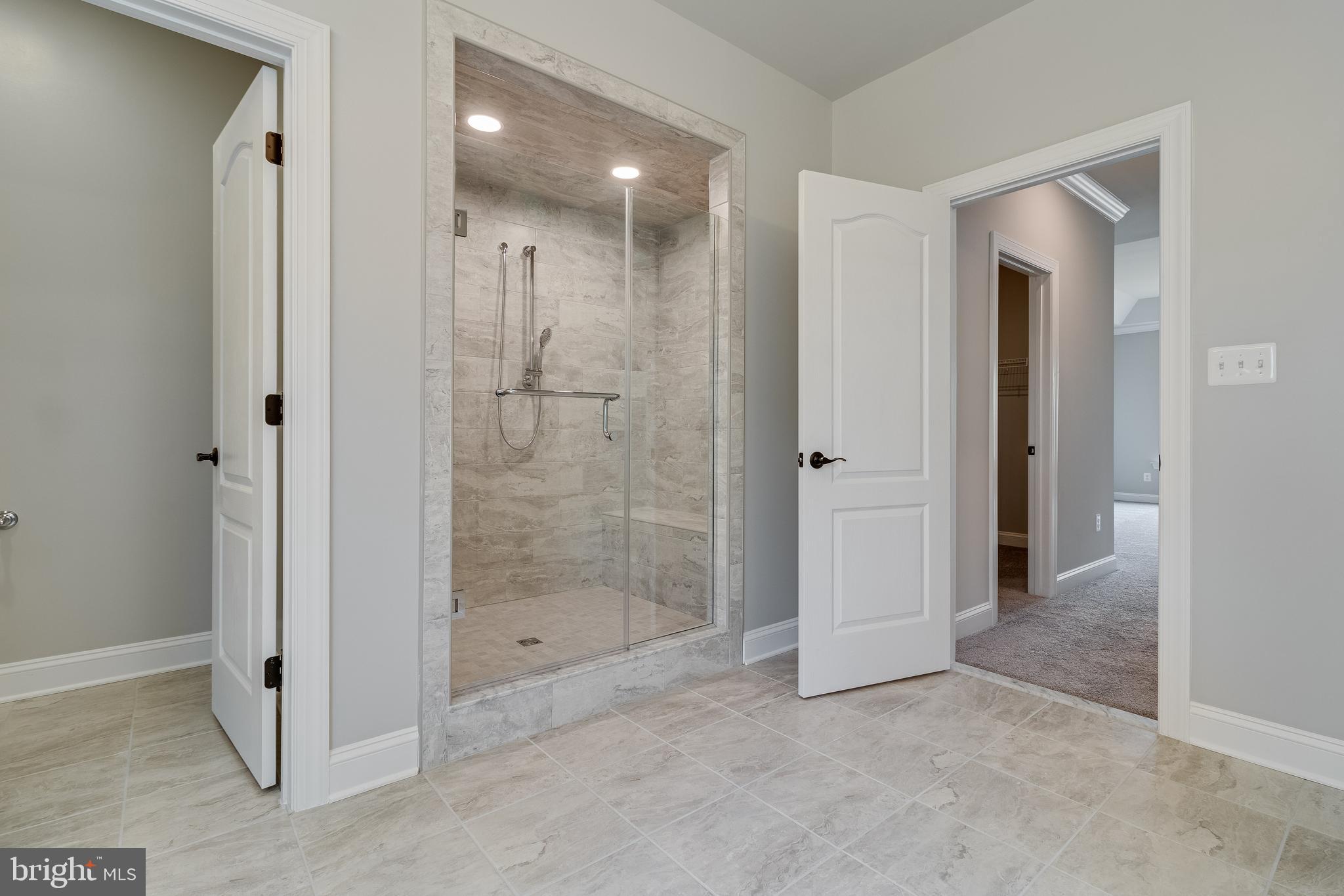 OAKWOOD ESTATES - Residential