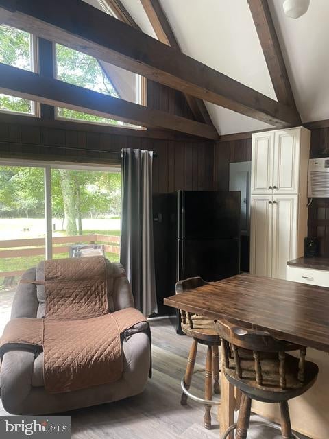 21 LINDBERGH CIRCLE