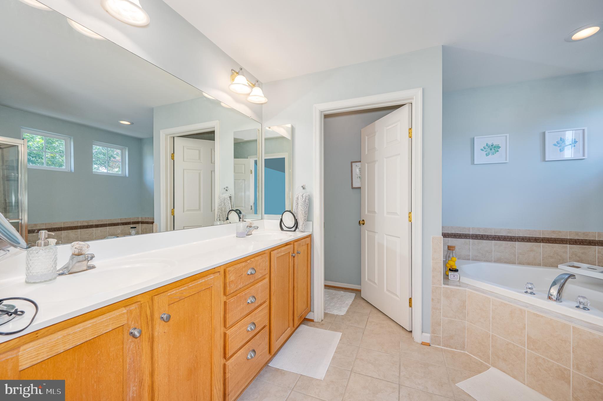 MADDEX FARM - Residential