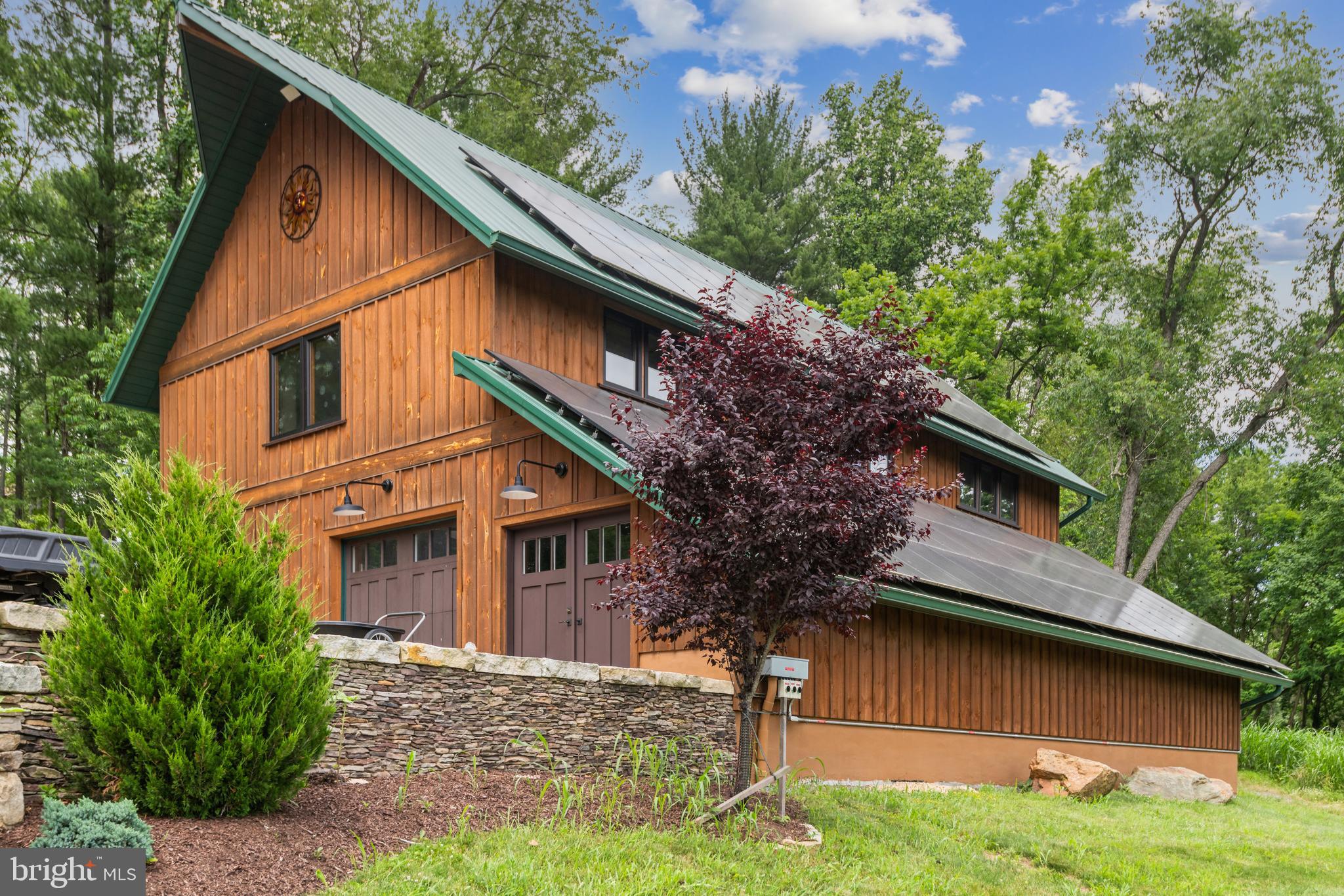 SQUIRREL WOOD - Residential