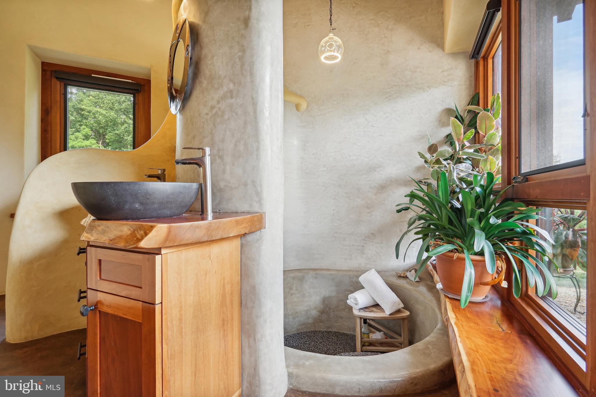 SQUIRREL WOOD - Residential