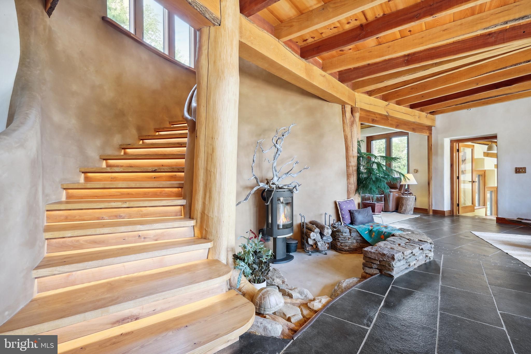 SQUIRREL WOOD - Residential