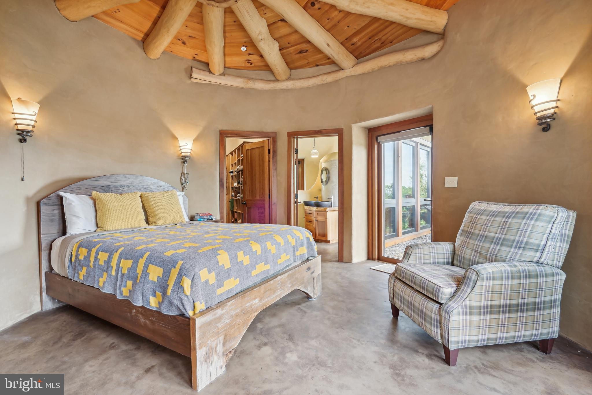 SQUIRREL WOOD - Residential