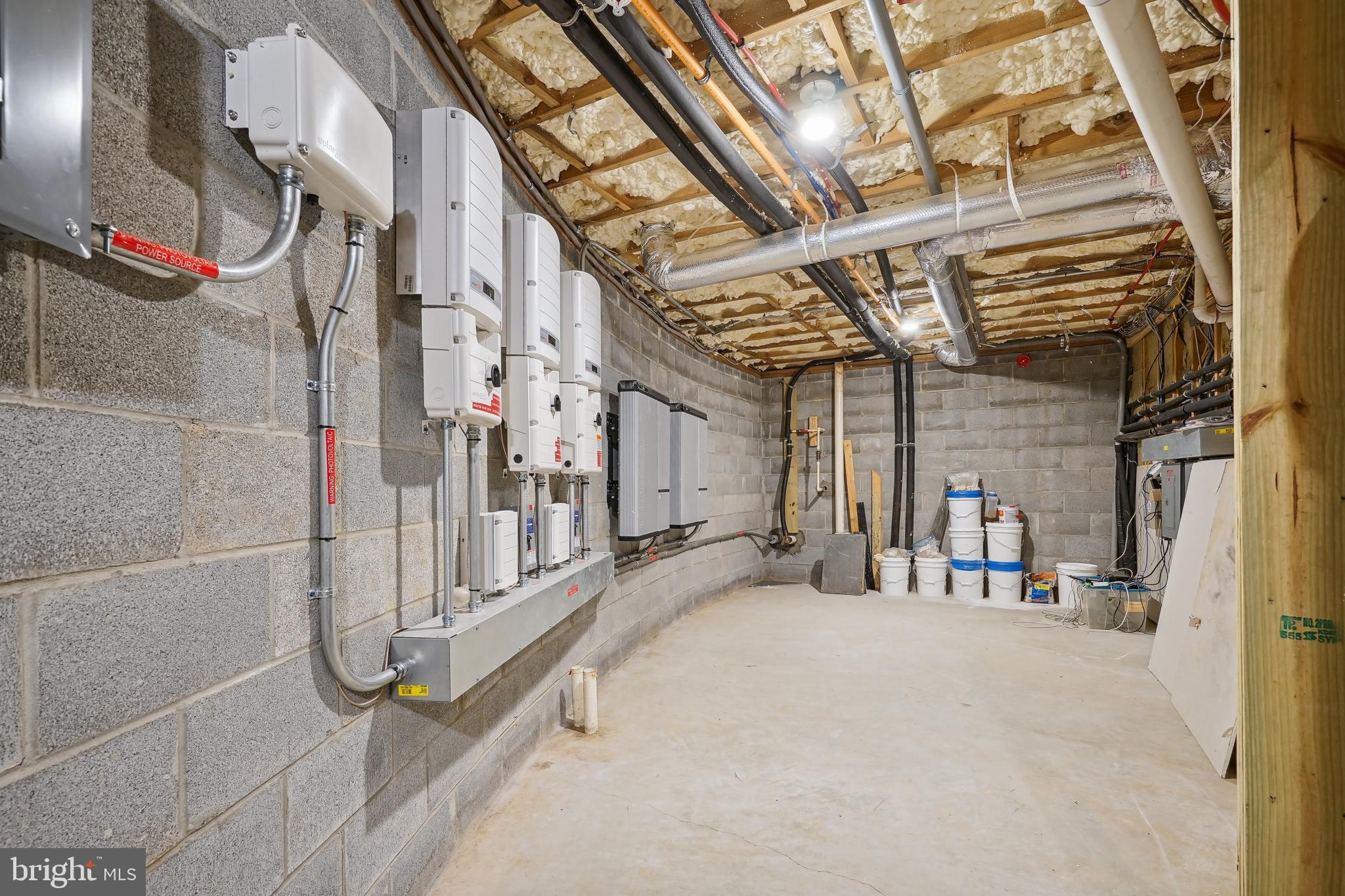 SQUIRREL WOOD - Residential