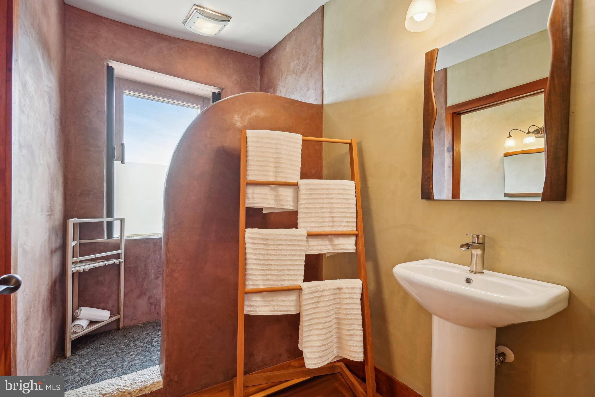 SQUIRREL WOOD - Residential