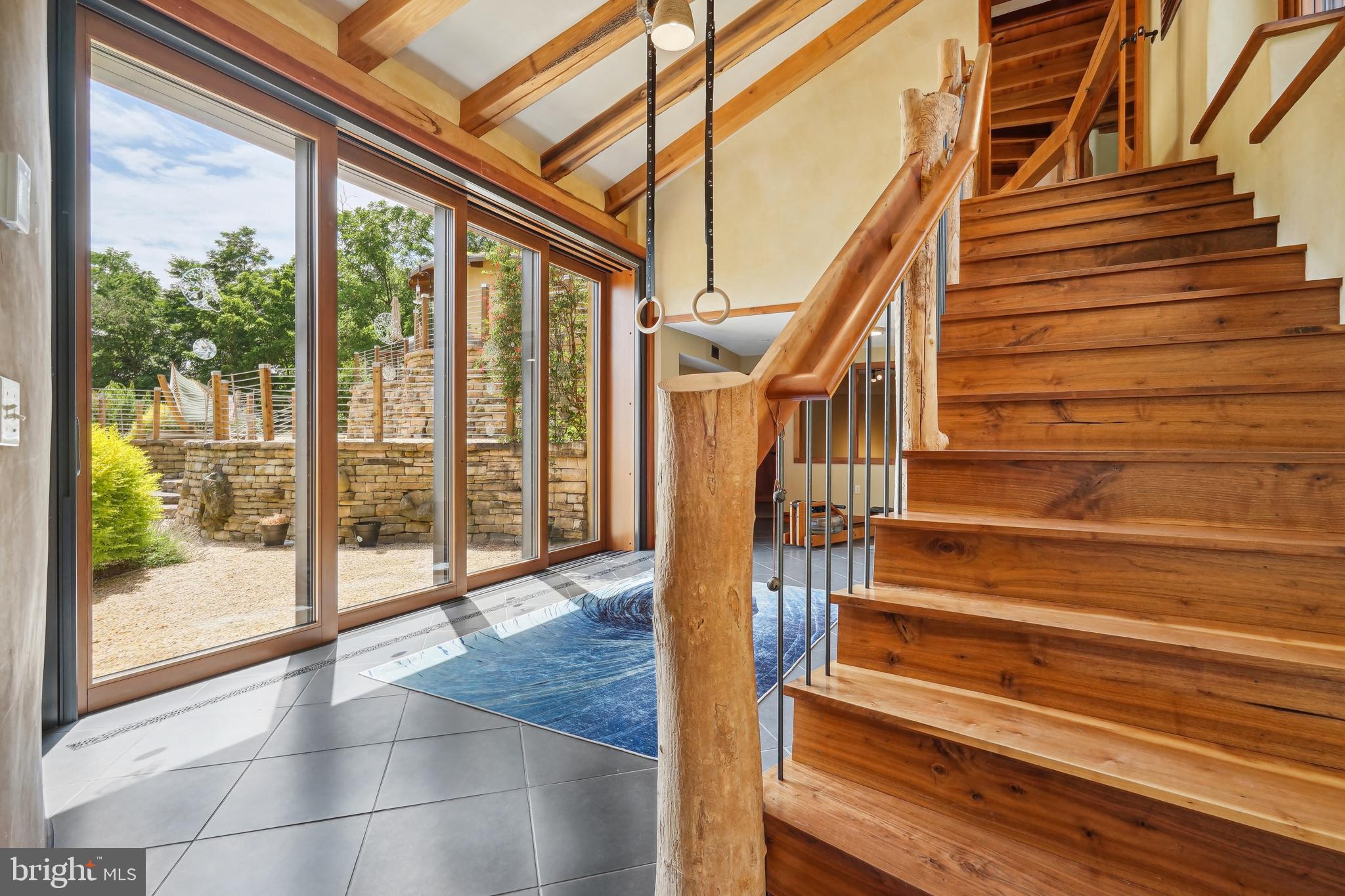 SQUIRREL WOOD - Residential