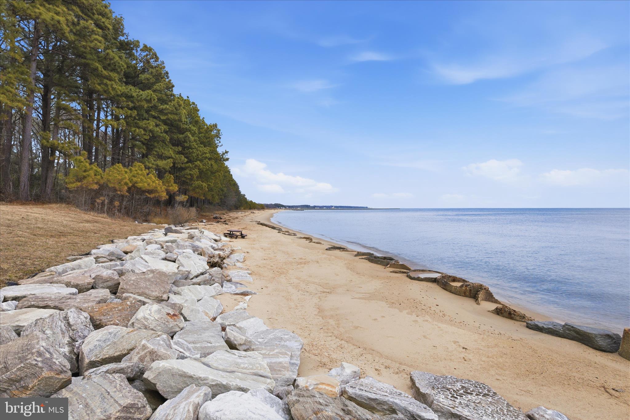 THE MOORINGS CEDAR COVE - Residential