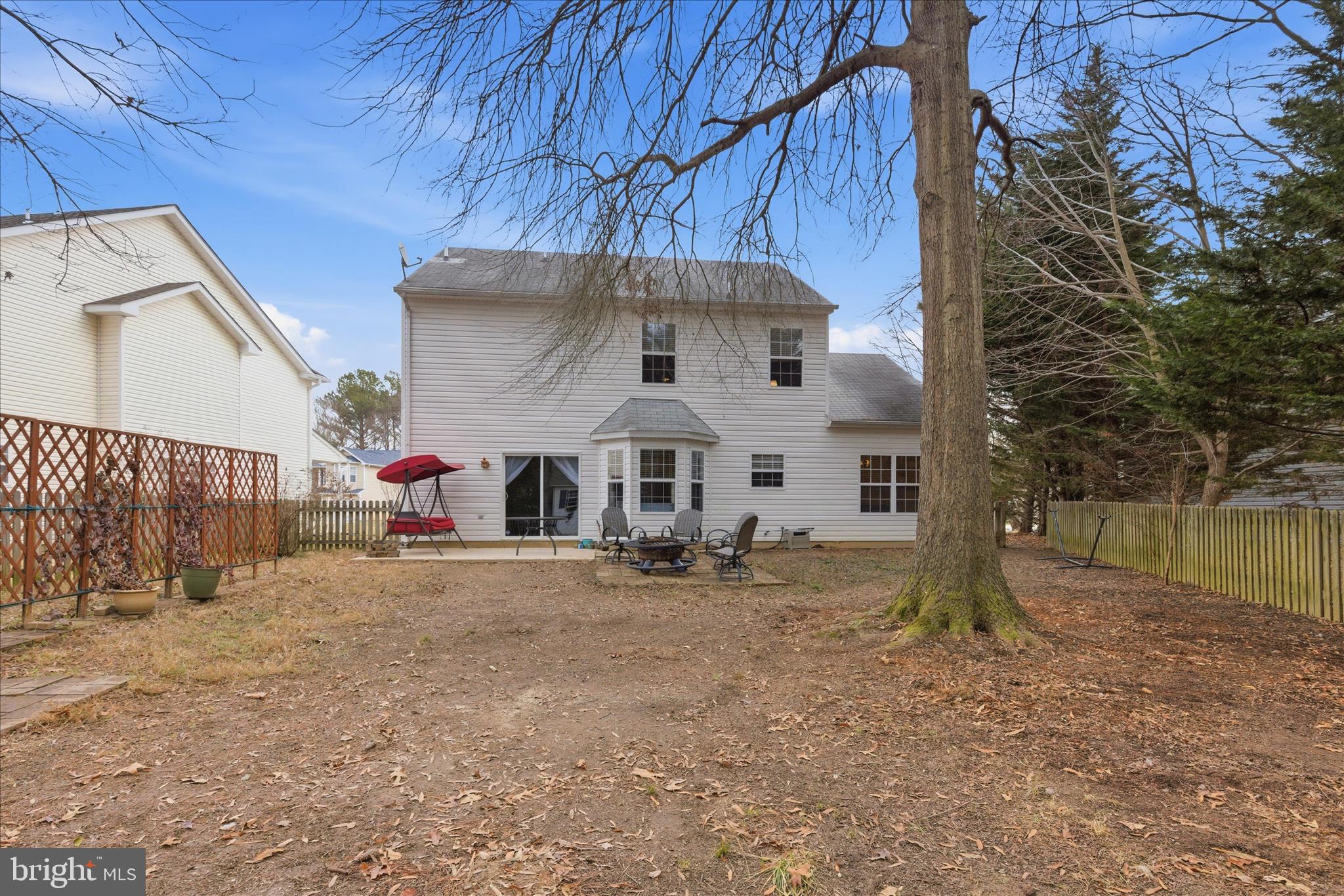 THE MOORINGS CEDAR COVE - Residential