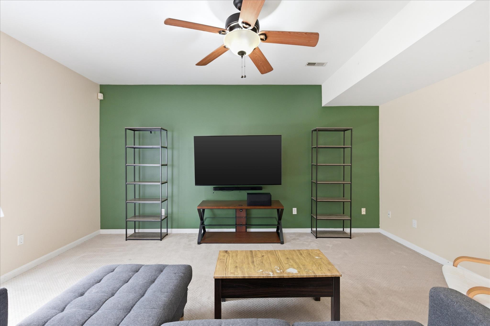 THE MOORINGS CEDAR COVE - Residential