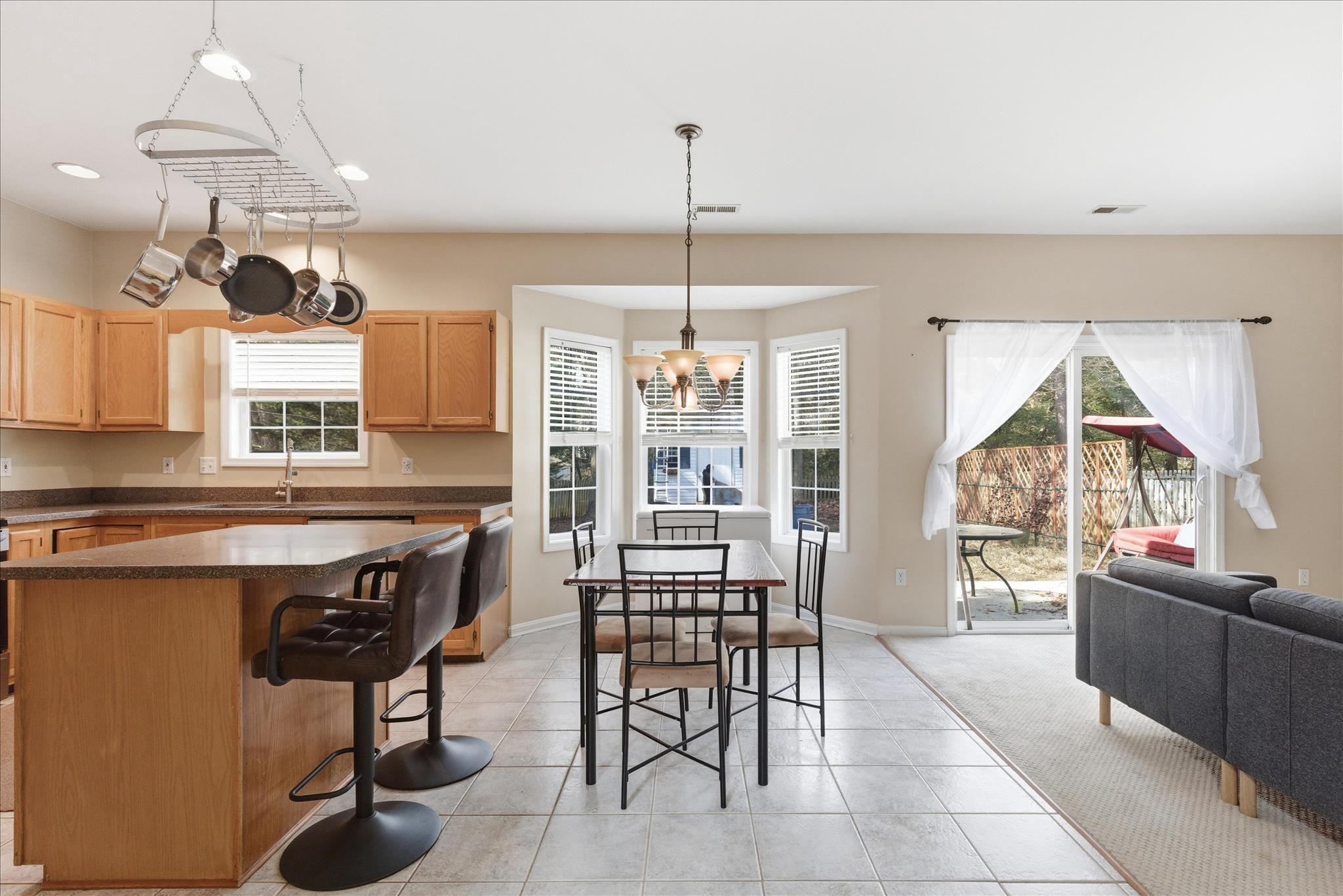 THE MOORINGS CEDAR COVE - Residential