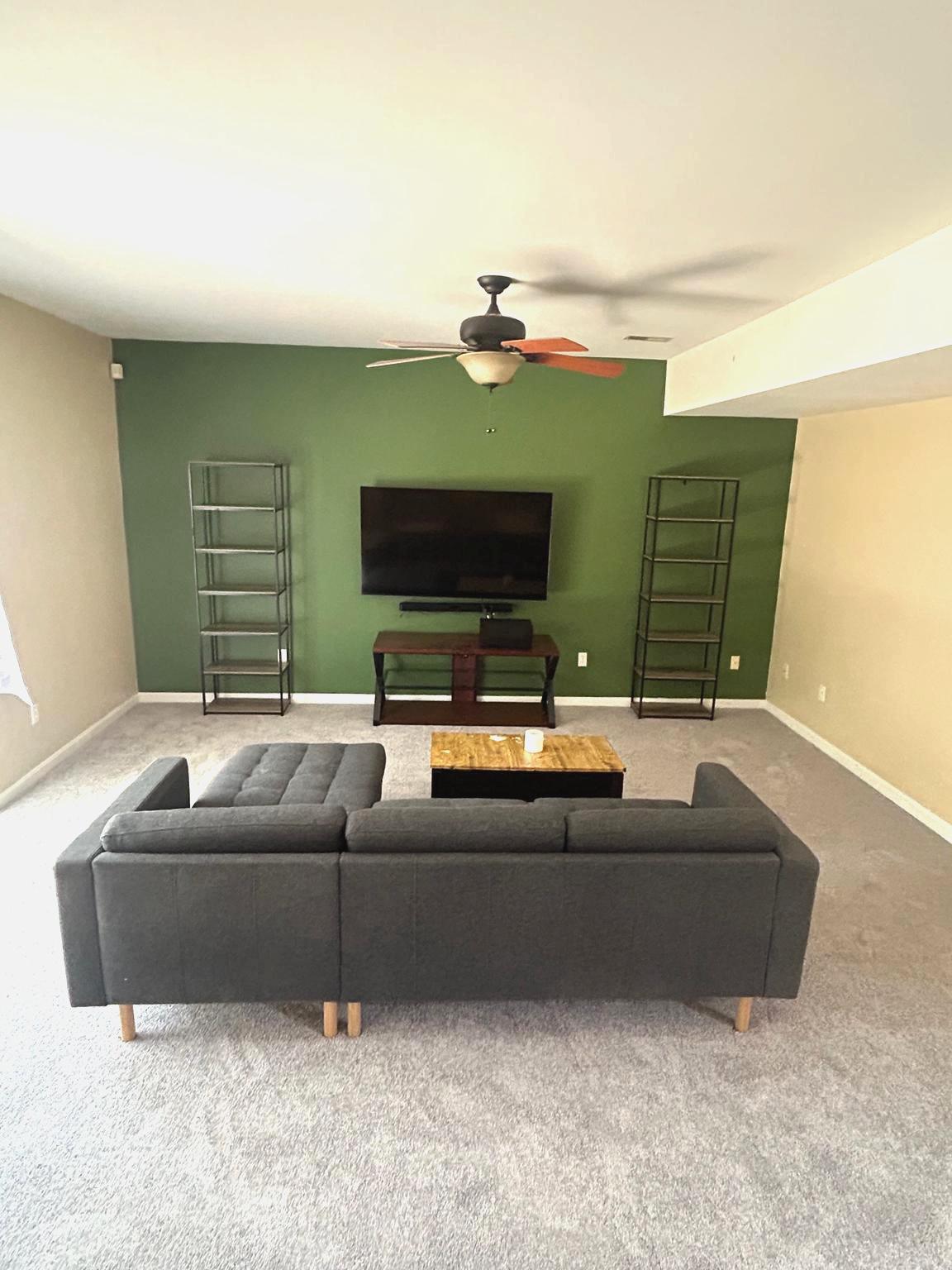 THE MOORINGS CEDAR COVE - Residential