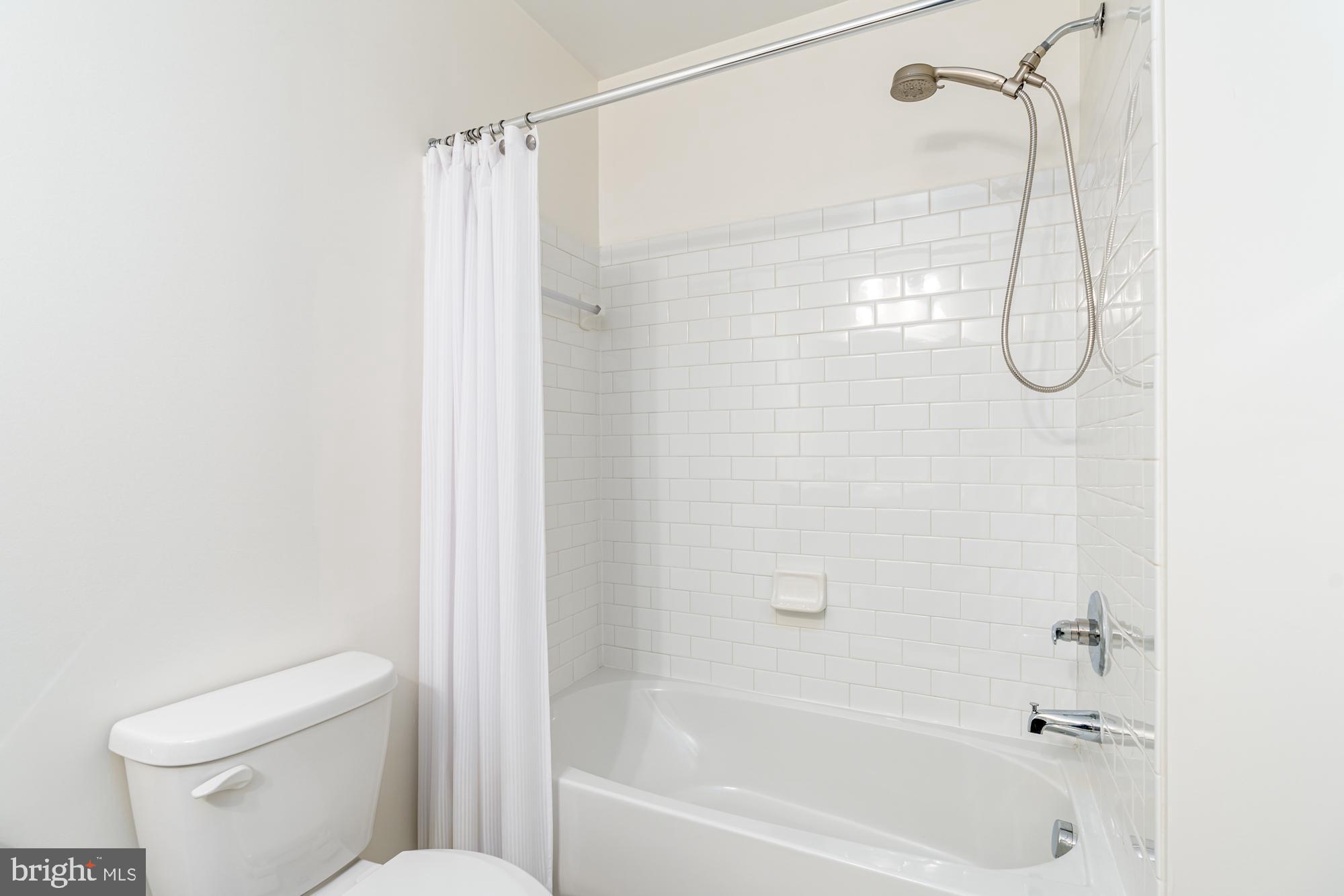 SNOWDEN BRIDGE - Residential Lease