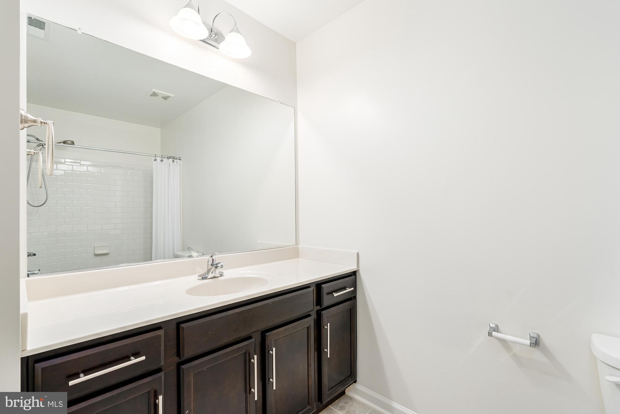 SNOWDEN BRIDGE - Residential Lease